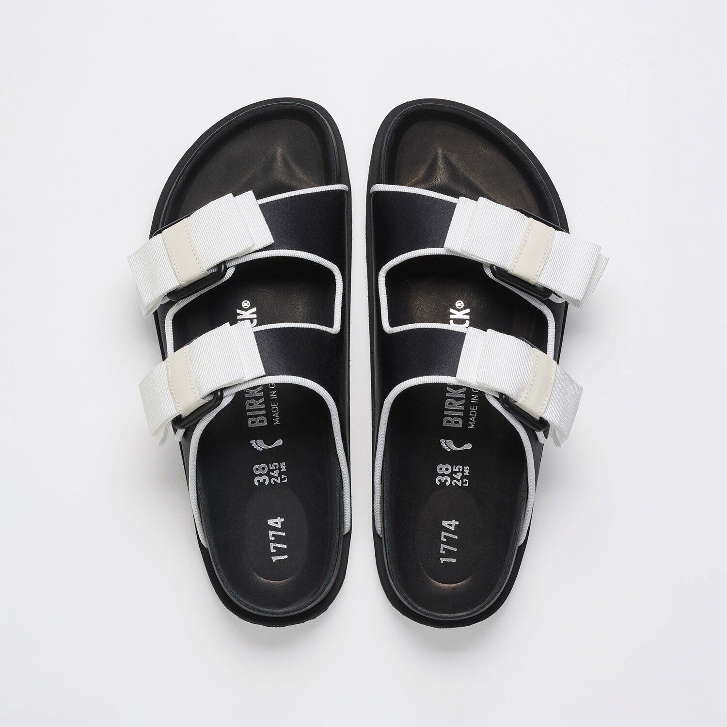 1774 Arizona Satin Textile - main image