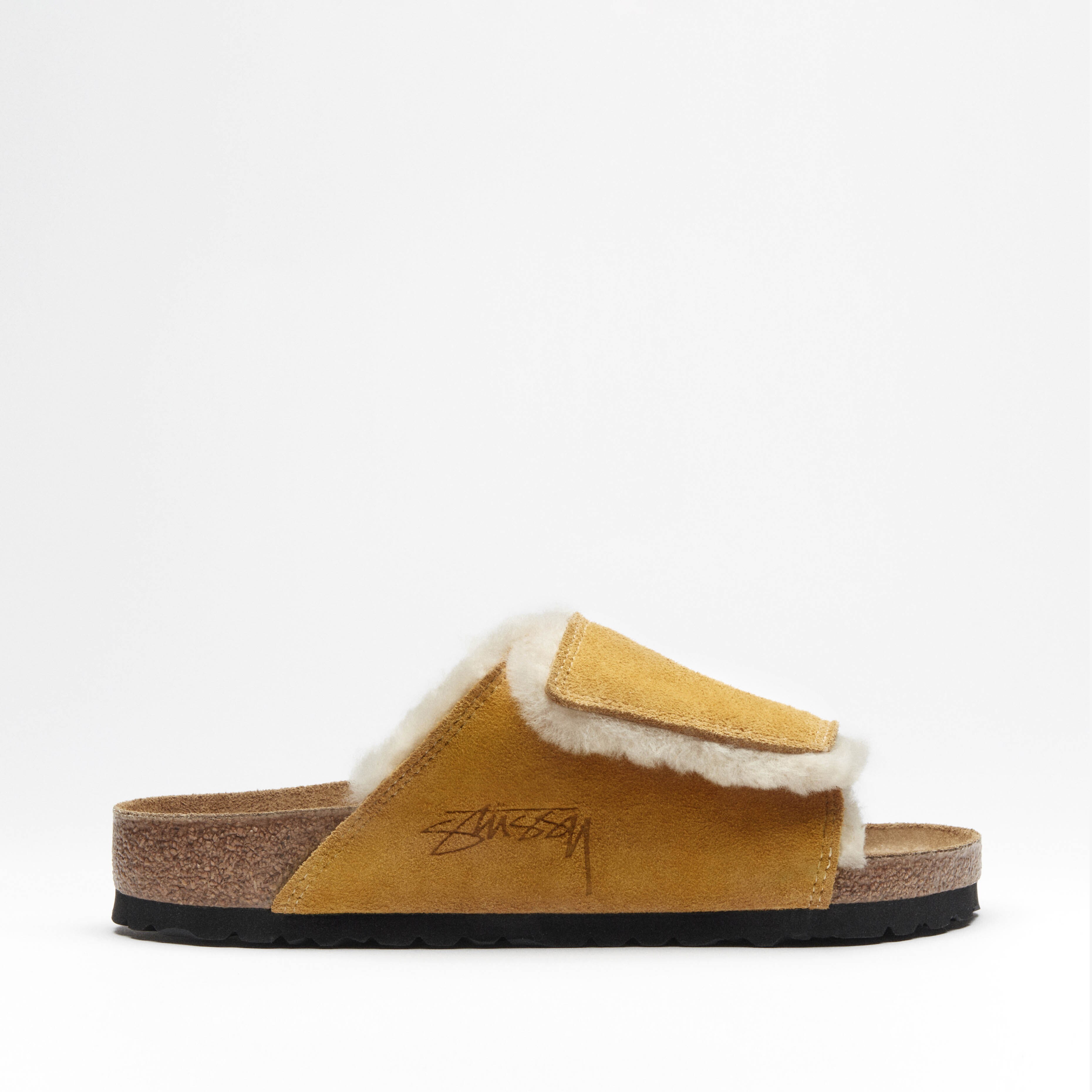 St&uuml;ssy Solana Suede Leather - a side view