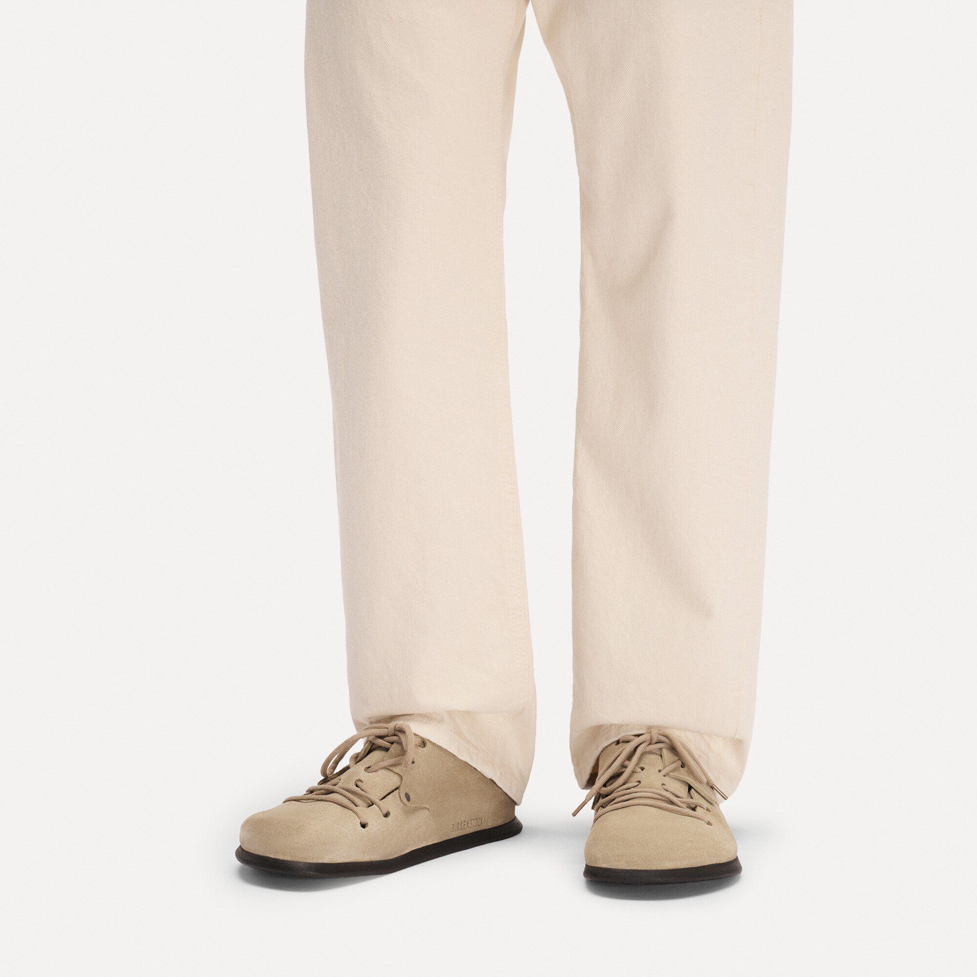 Montana Suede Leather with a male model