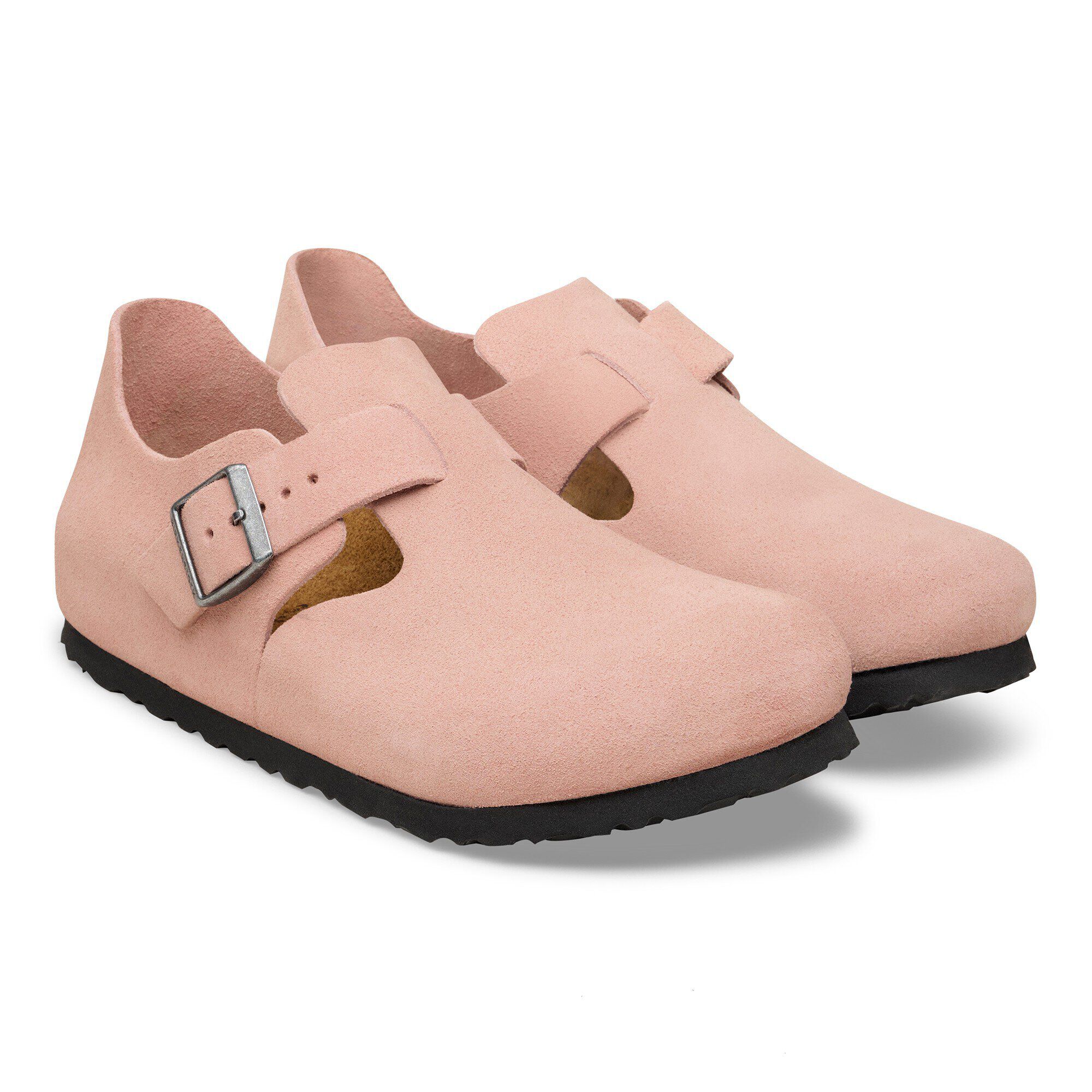 런던 스웨이드 가죽 - shown as a pair