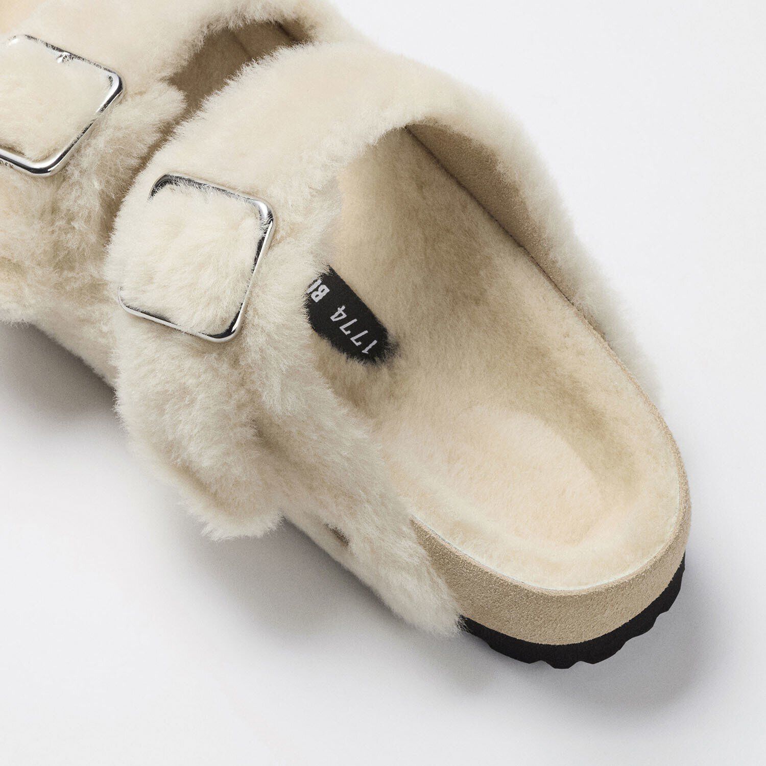 1774 Arizona Shearling Fur Close-up view showing material detail