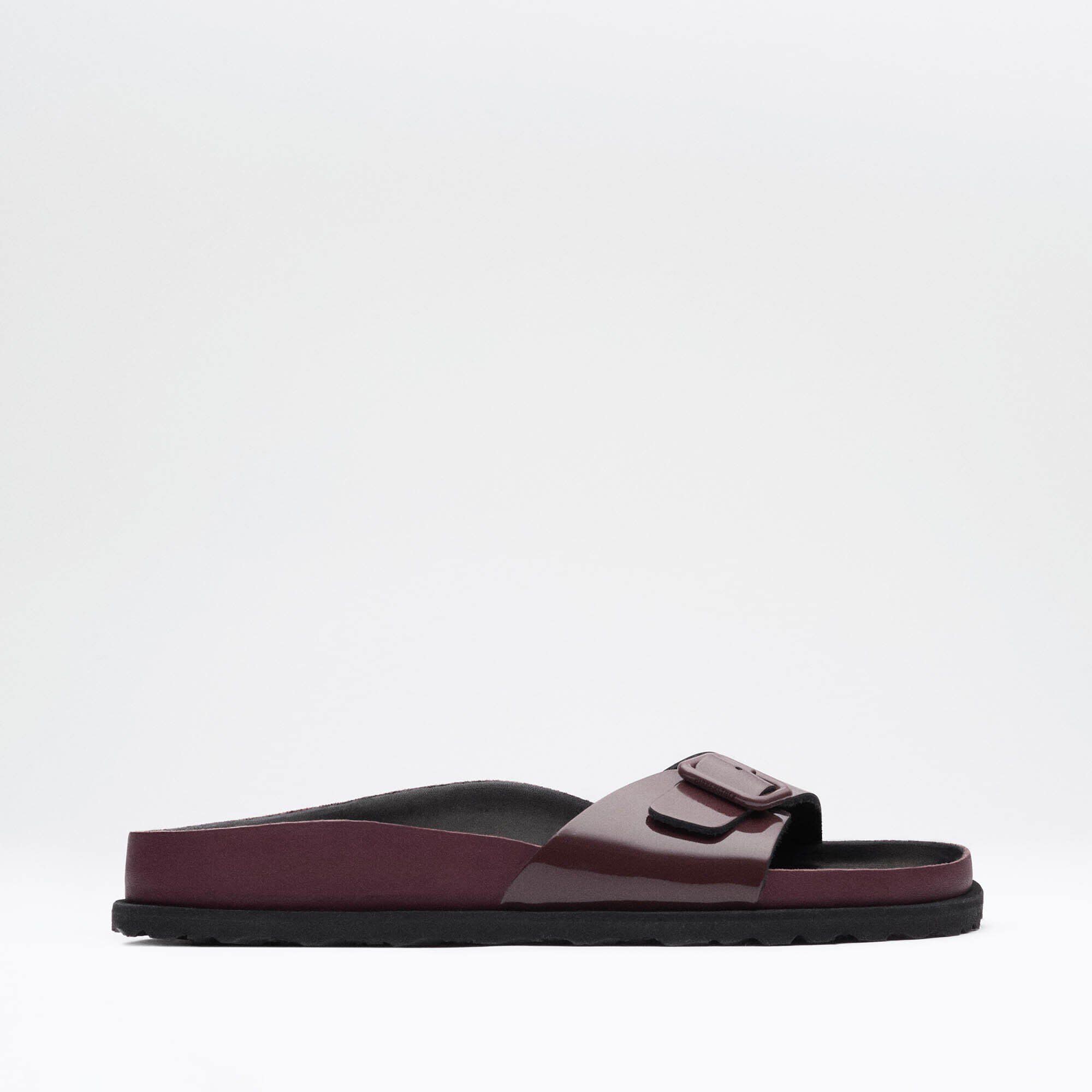 1774 Madrid Leather Patent Leather - a side view