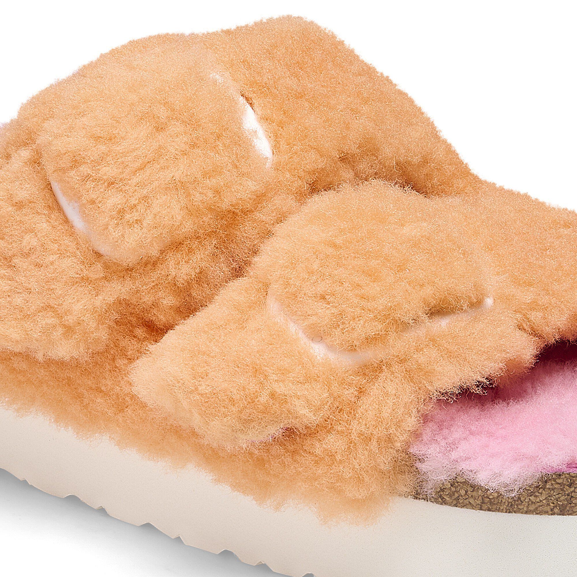 Arizona Big Buckle Fur Close-up view showing material detail