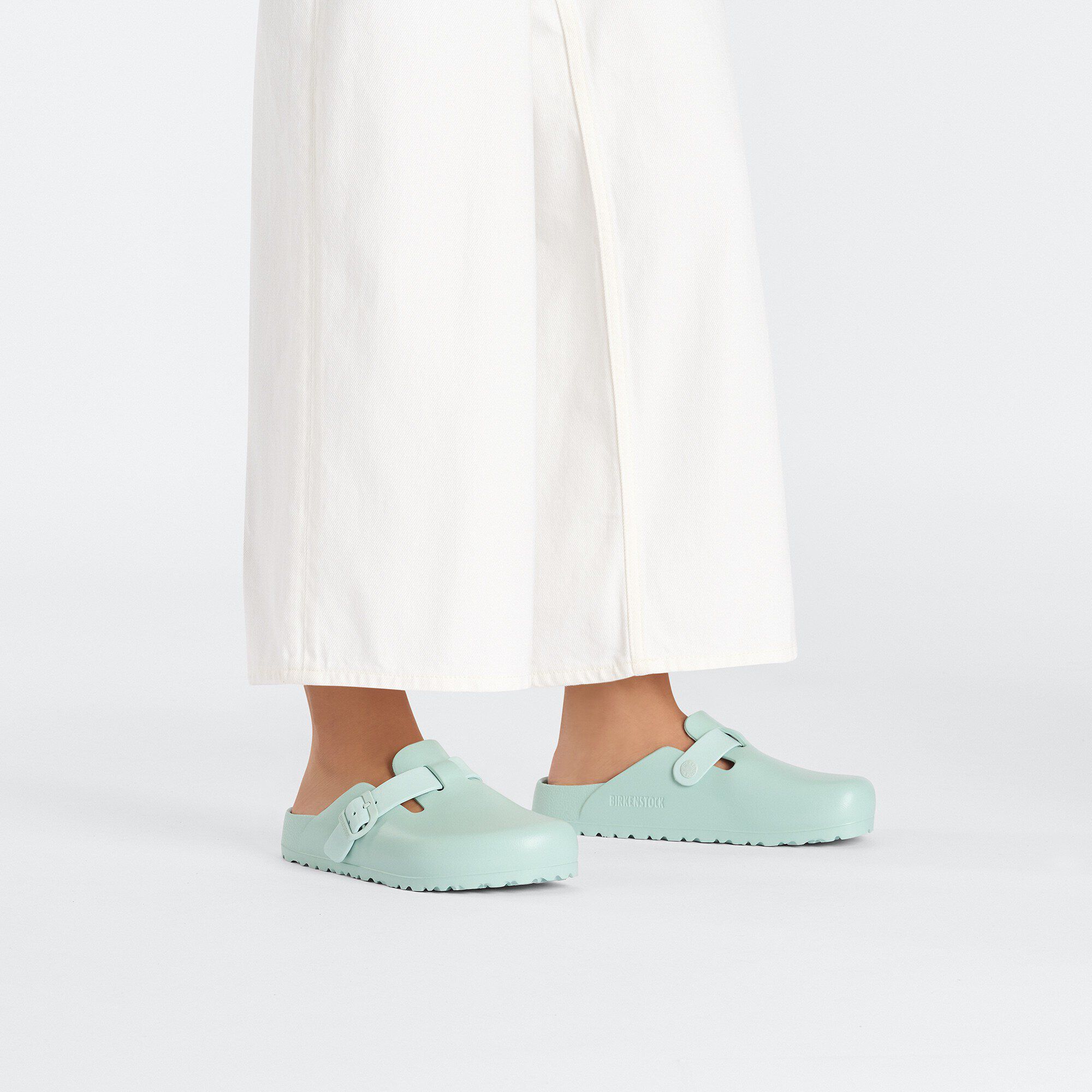 Boston EVA with a female model