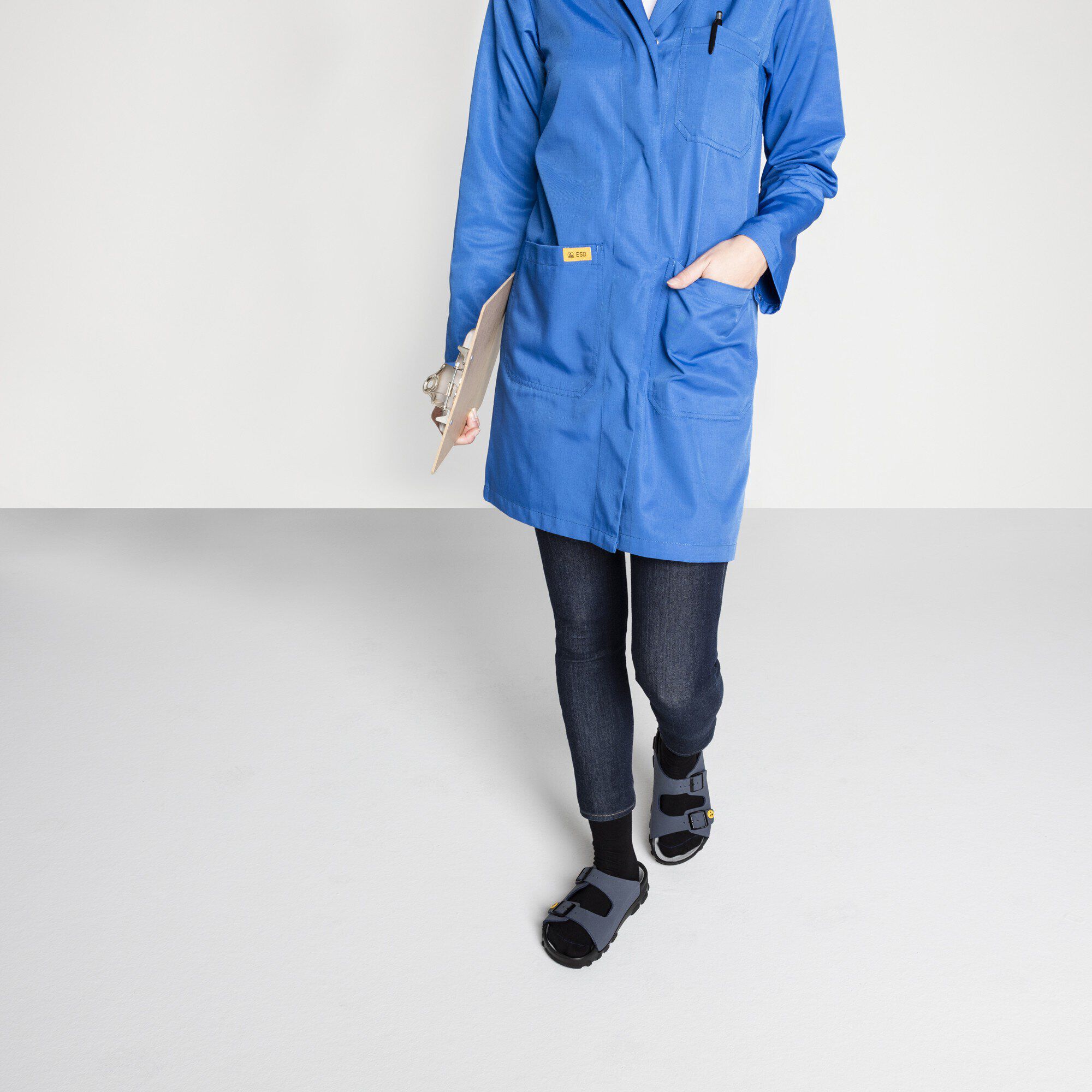 Toulon ESD/トゥーロン　 ESD ビルコフロー ヌバック Close-up view showing material detail