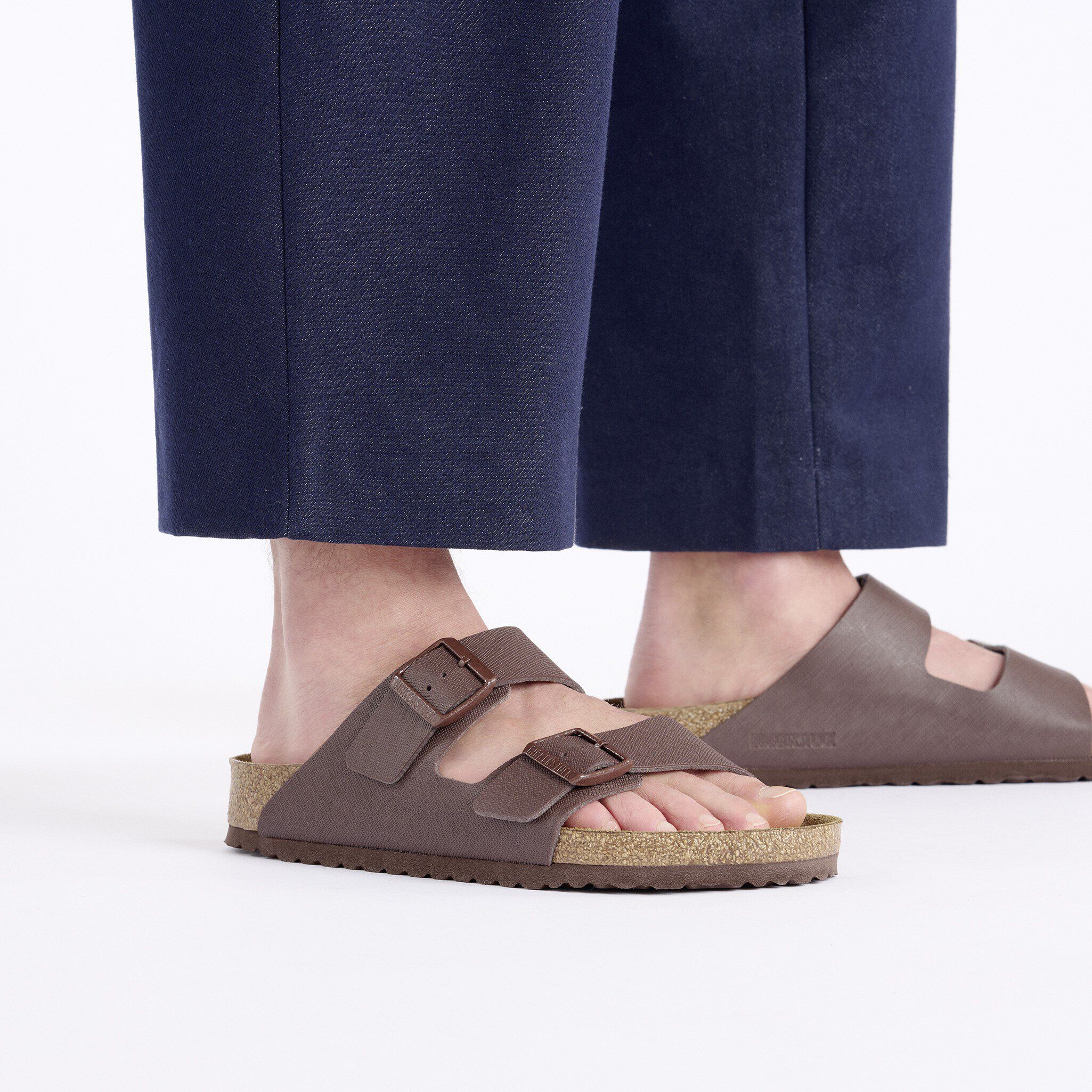 Arizona Birko-Flor Close-up with a male model