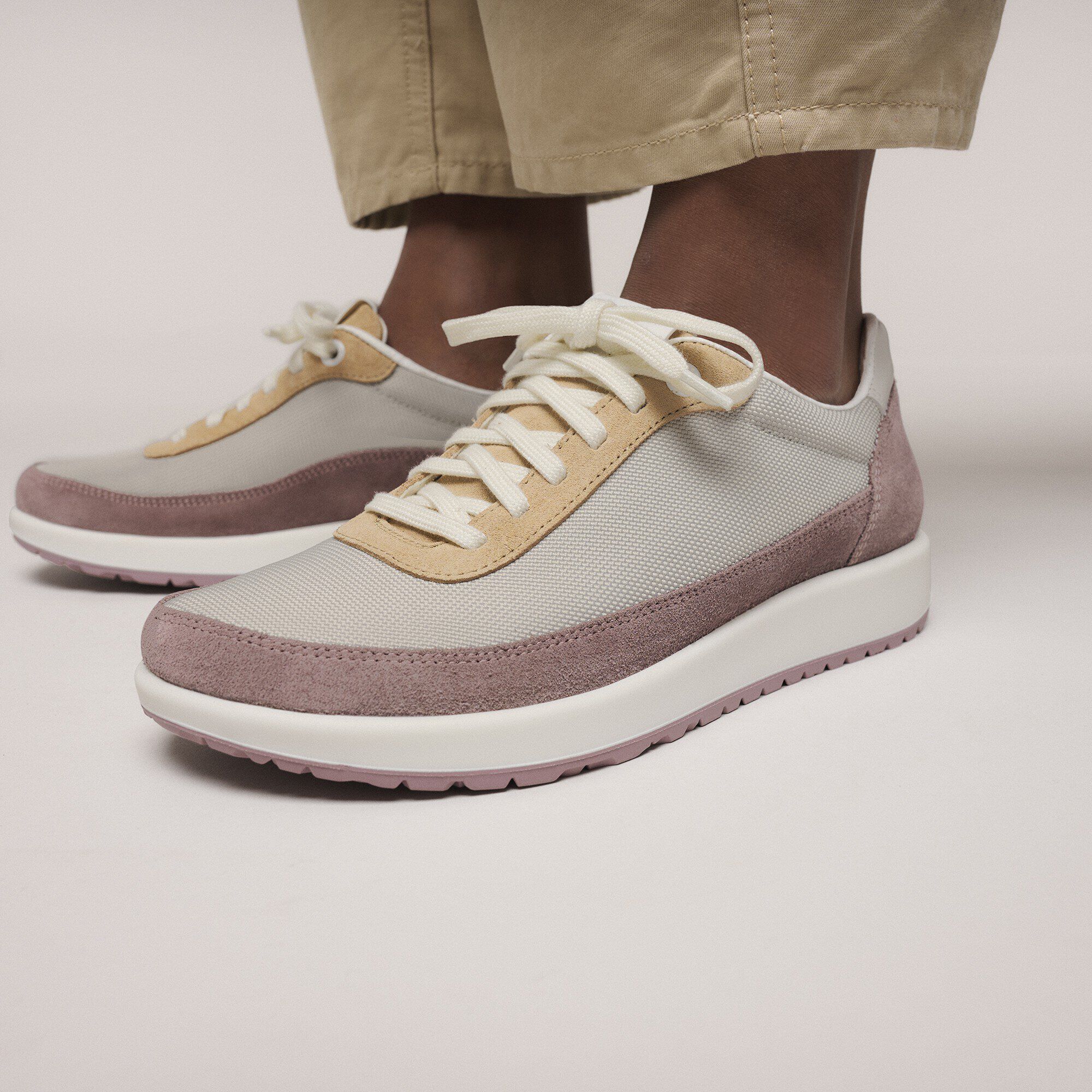 Honnef City Natural Leather/Textile Close-up with a female model