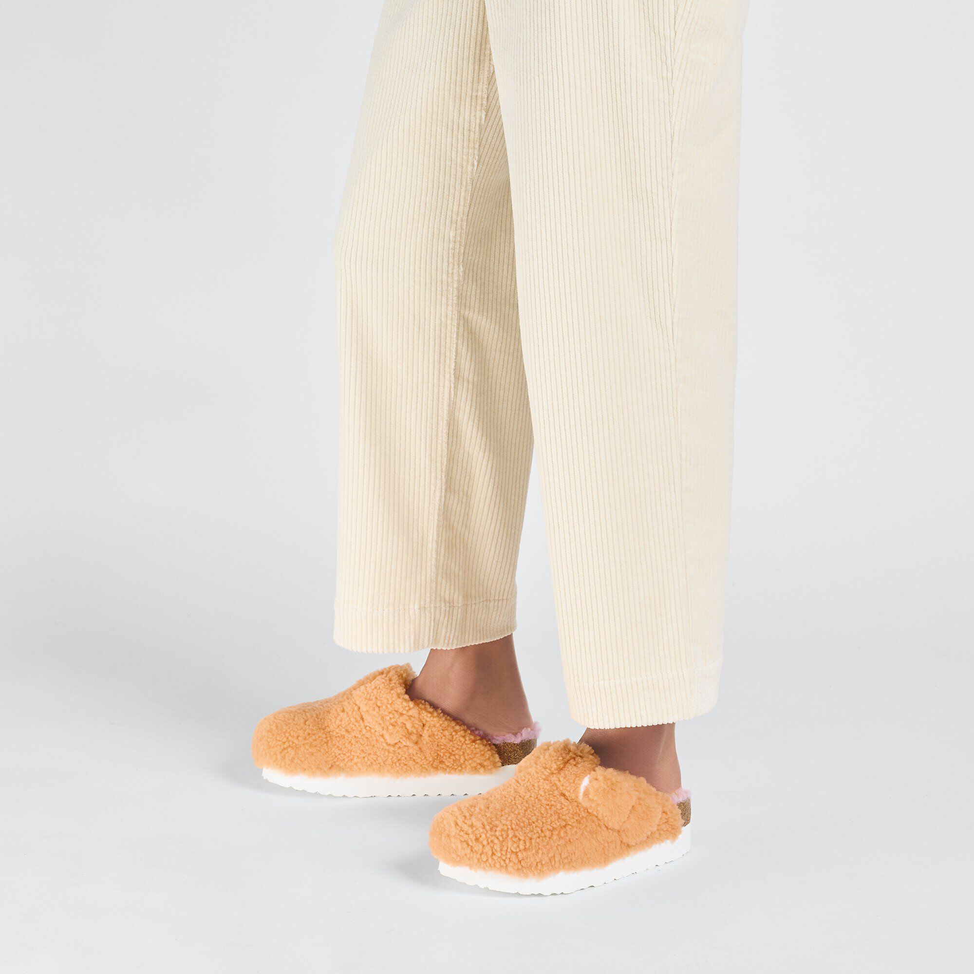 Boston Big Buckle Platform Fur with a female model