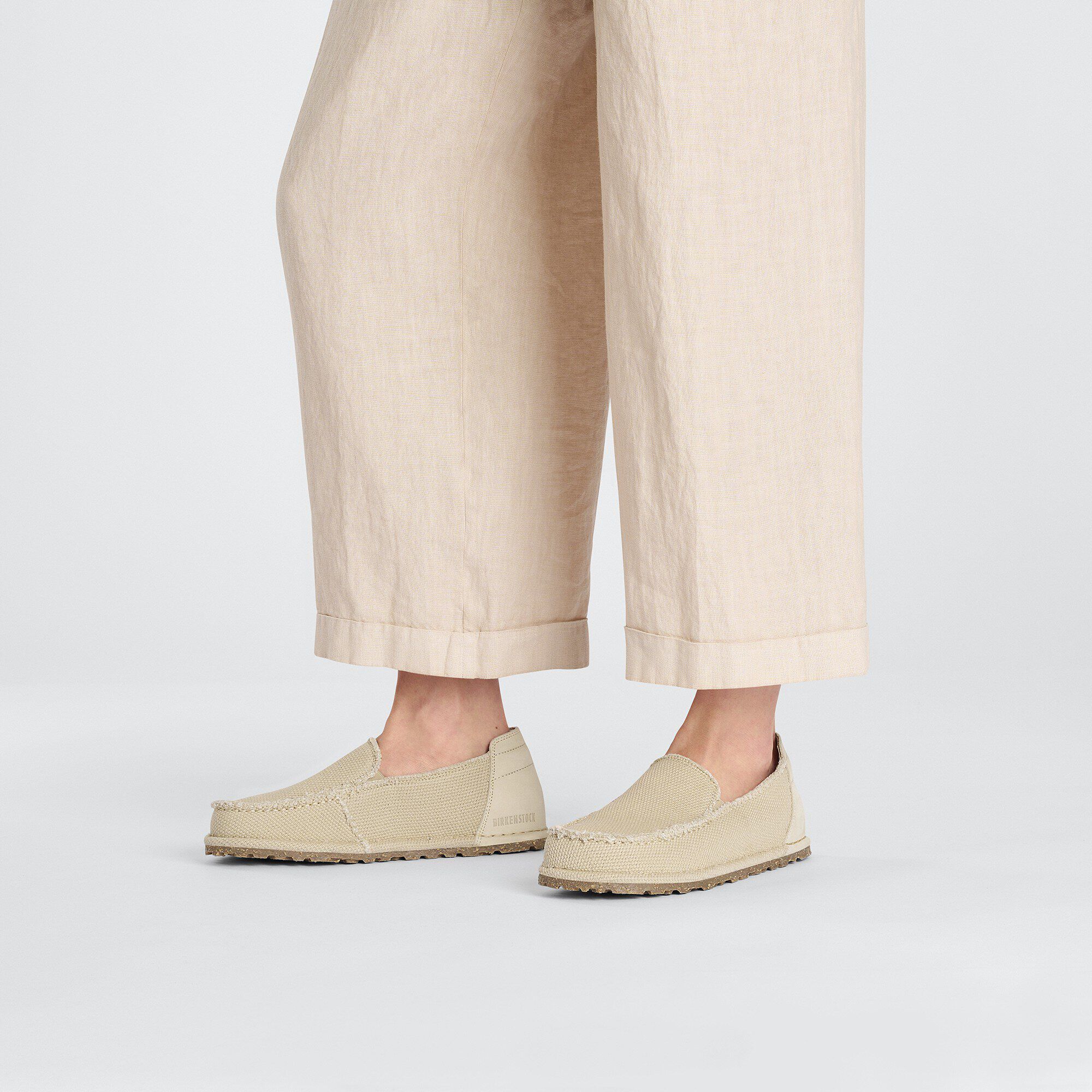 Utti Slip On Textile with a female model