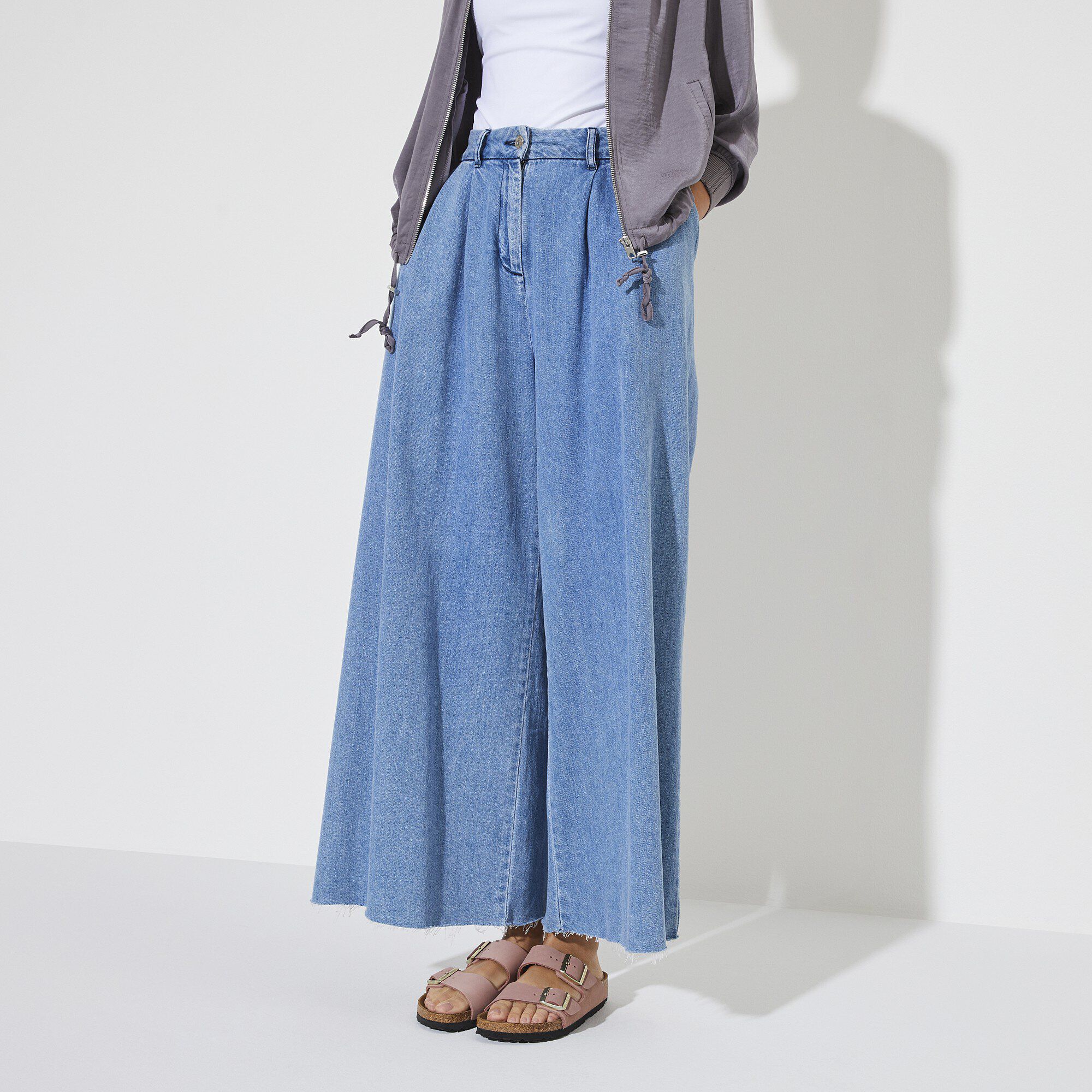 Arizona Soft Footbed Nubuk Leather with a female model