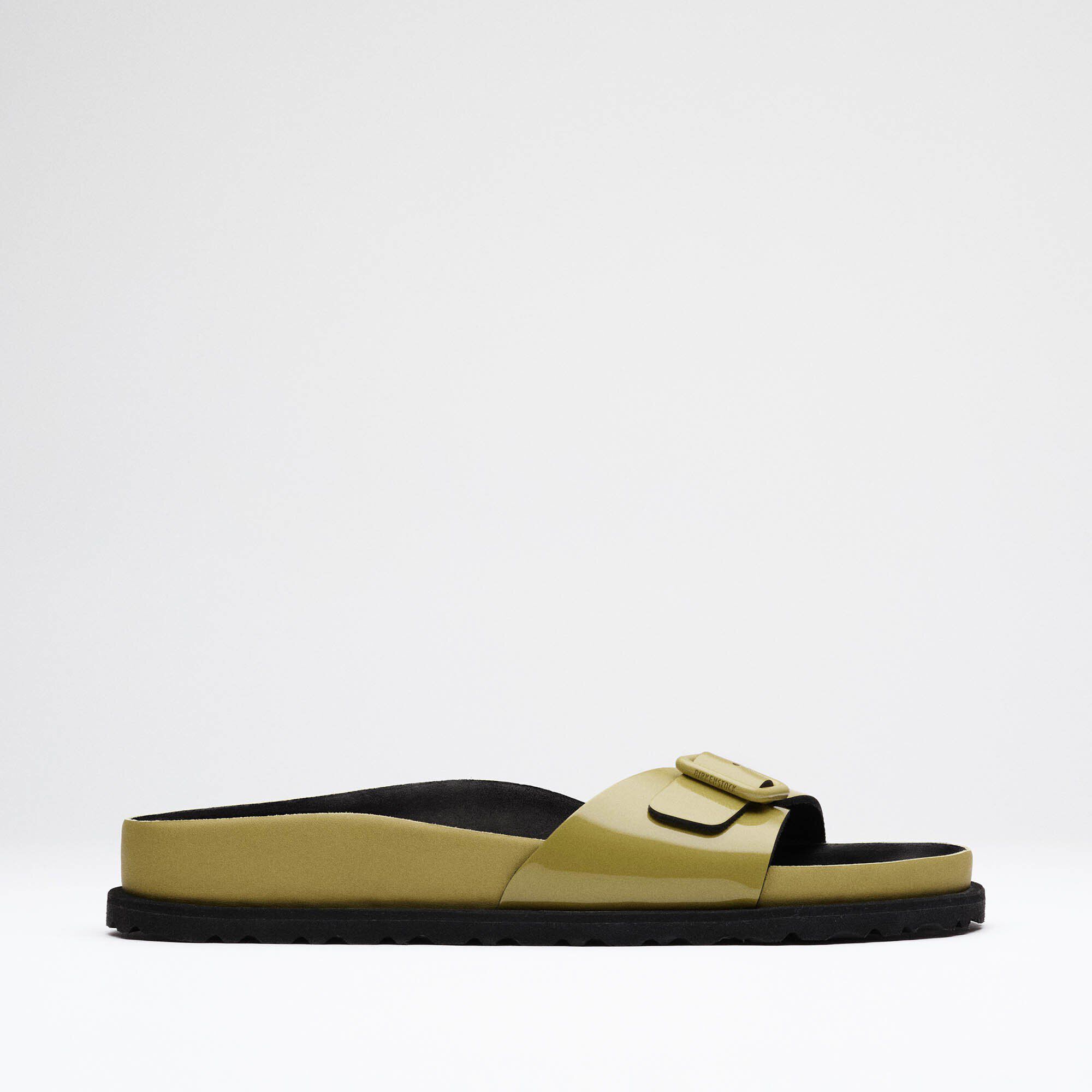 1774 Madrid Leather Patent Leather - a side view