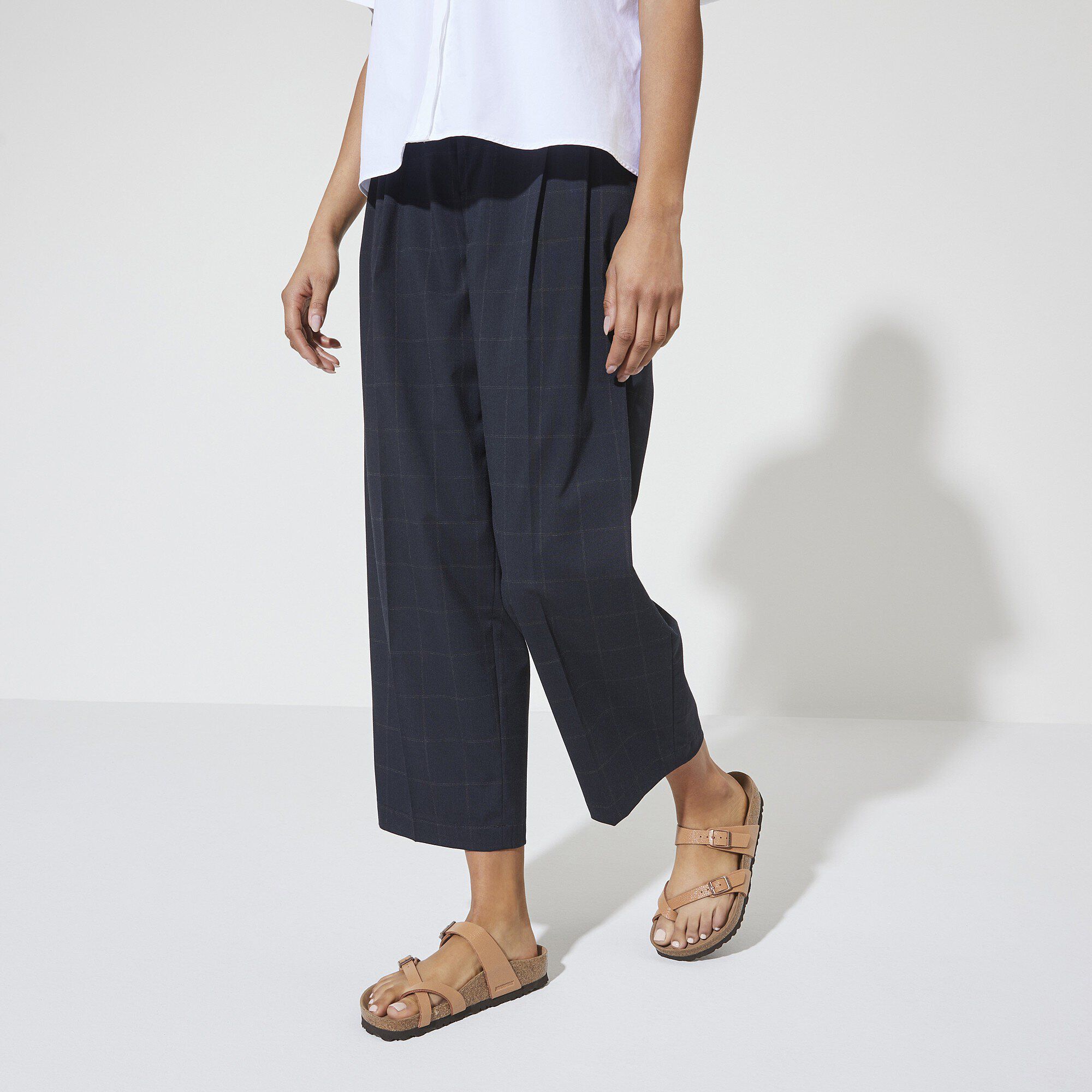 Mayari Vegan Birko-Flor Nubuk with a female model