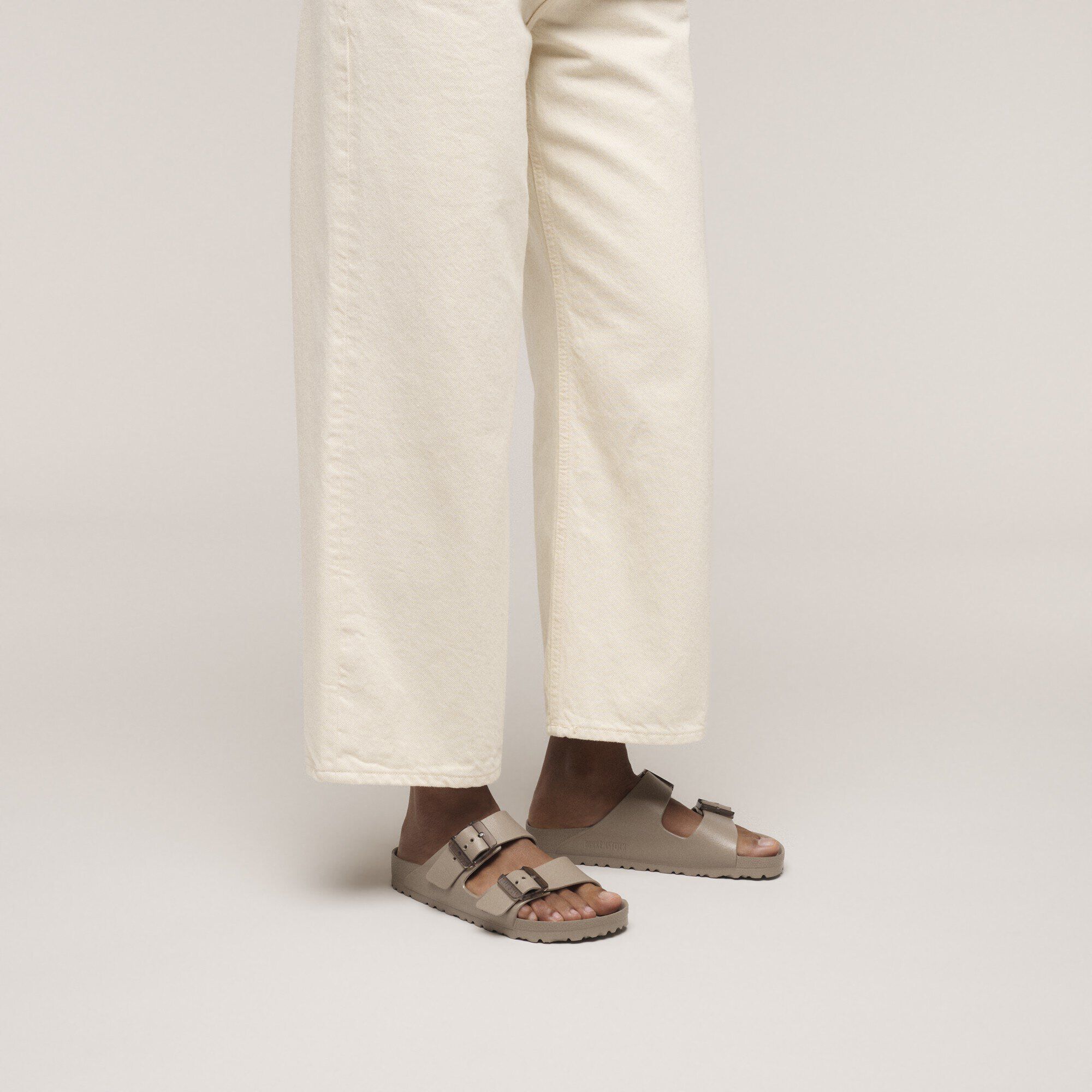 Arizona Stealth Buckle EVA with a female model