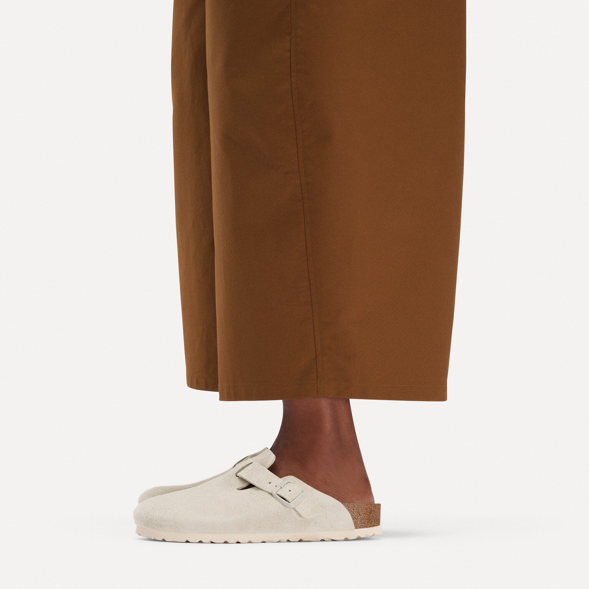 Boston Suede Leather with a female model