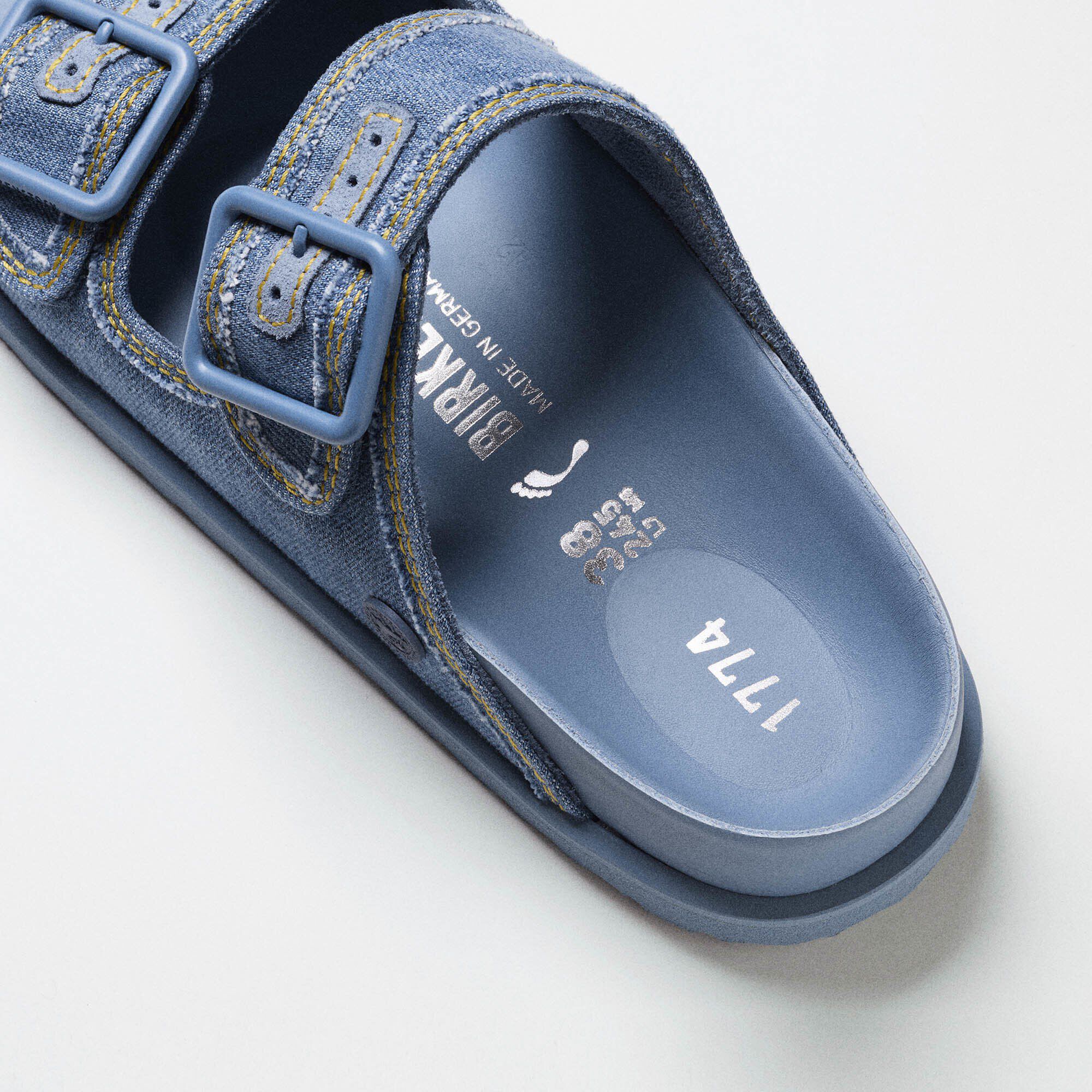 1774 Arizona Denim / 1774 アリゾナ デニム レザー/コットン Close-up view showing material detail