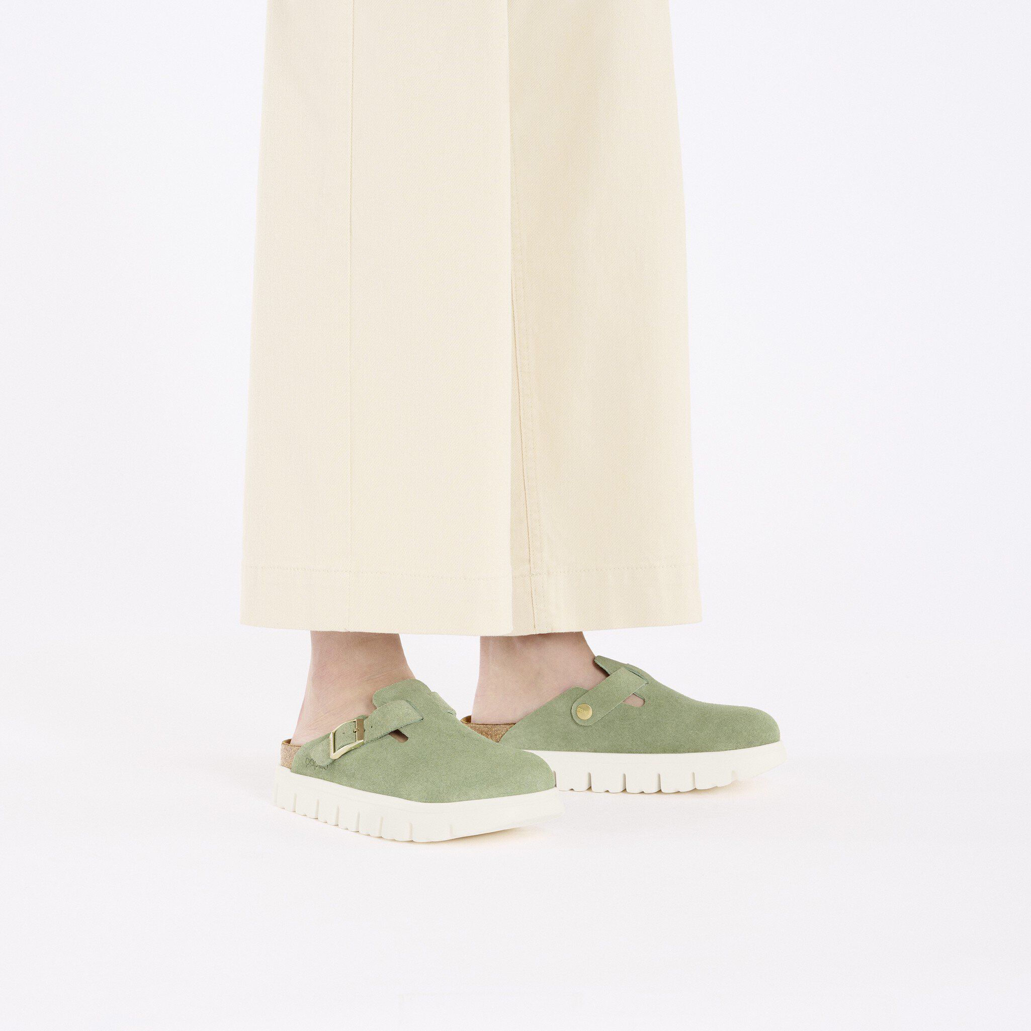 Boston Chunky Suede Leather with a female model