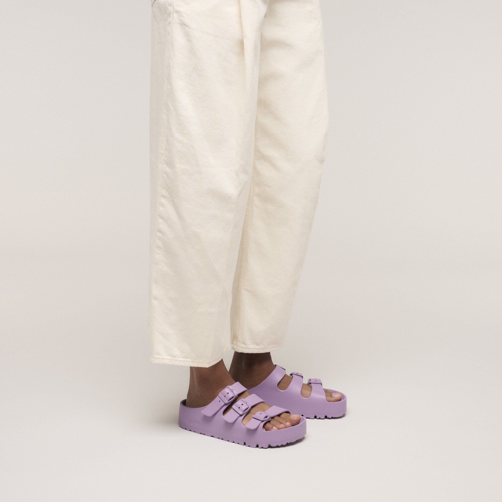 Florida Flex Platform EVA with a female model