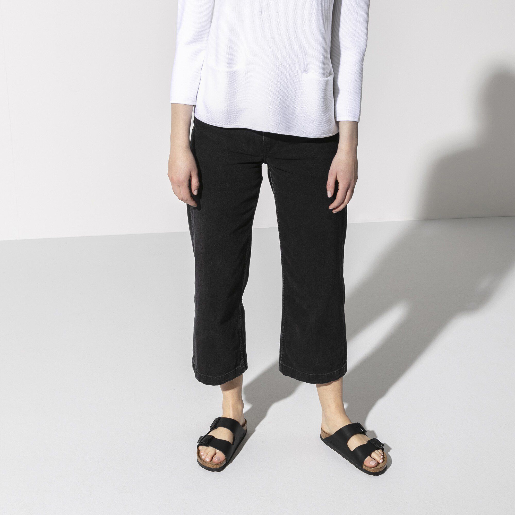 Arizona Soft Footbed Birko-Flor with a female model