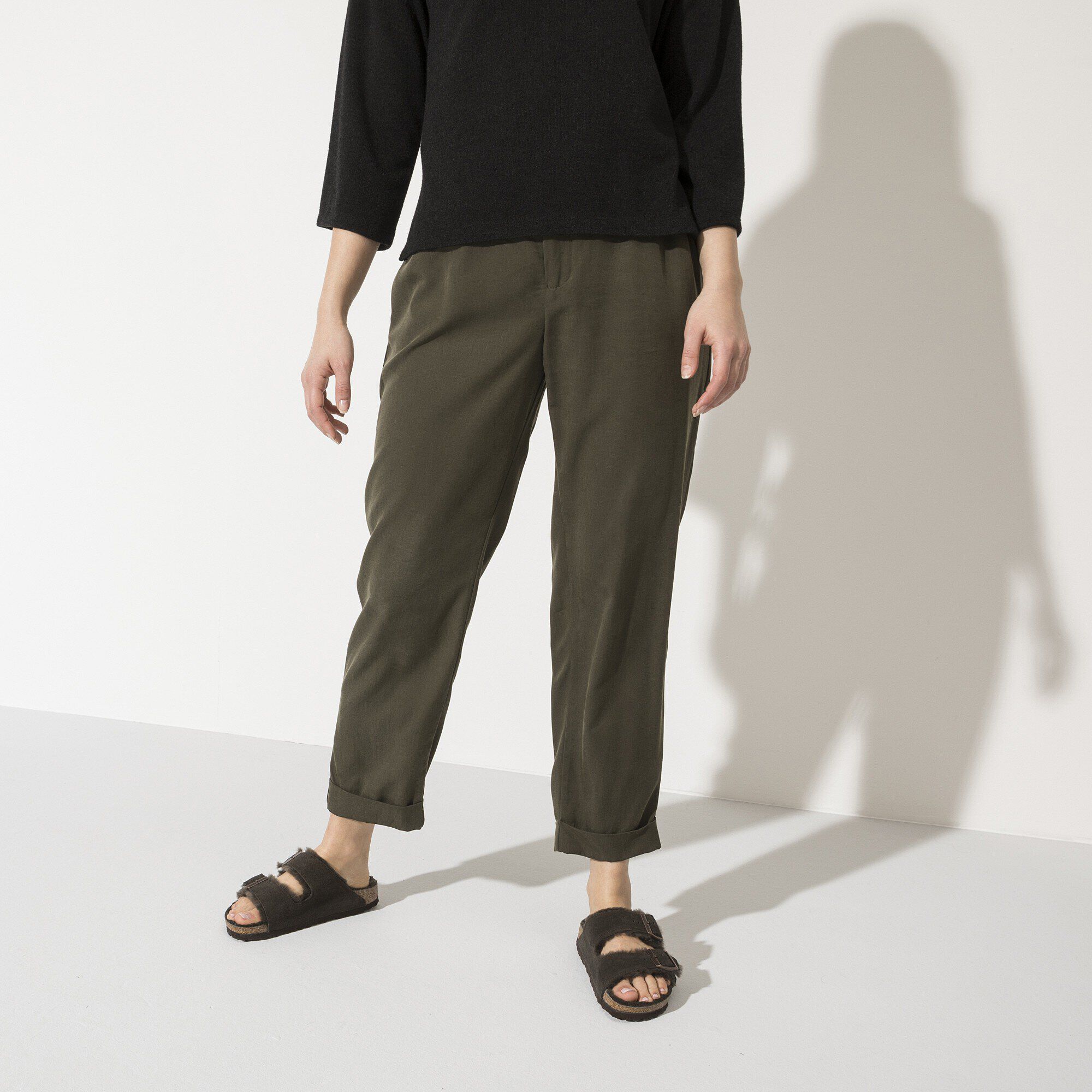 Arizona Shearling Suede Leather with a female model