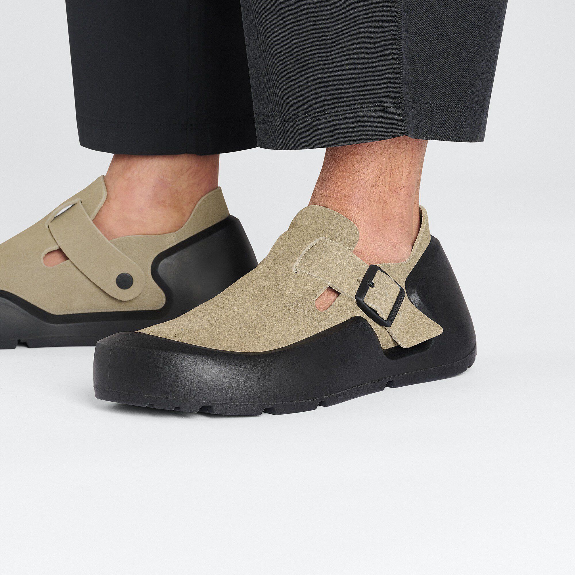 Reykjavik Nubuk Leather with a male model