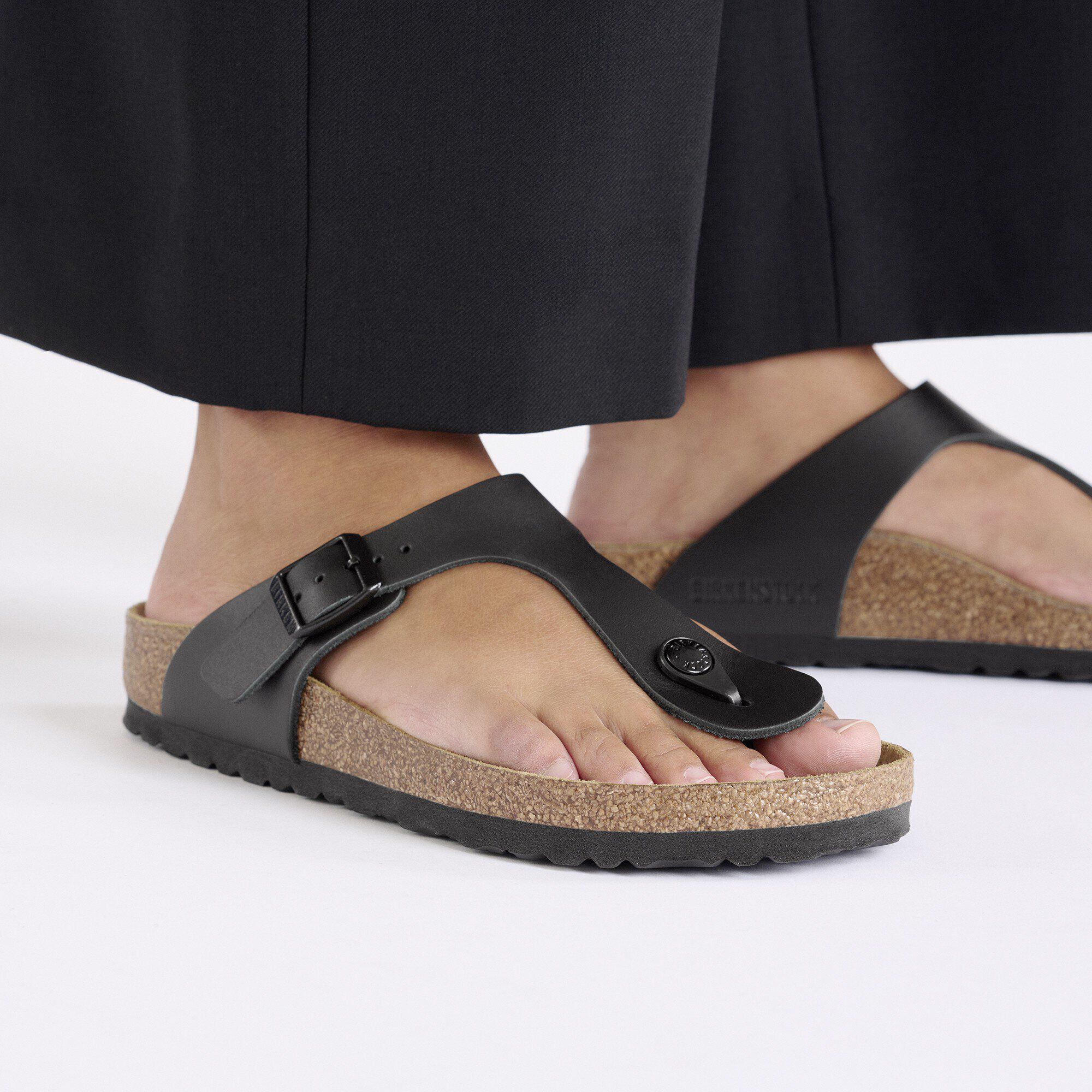 지제 천연 가죽 Close-up with a female model