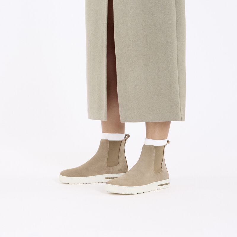 BIRKENSTOCK Bend Chelsea Suede Leather Taupe Soft Sole detail