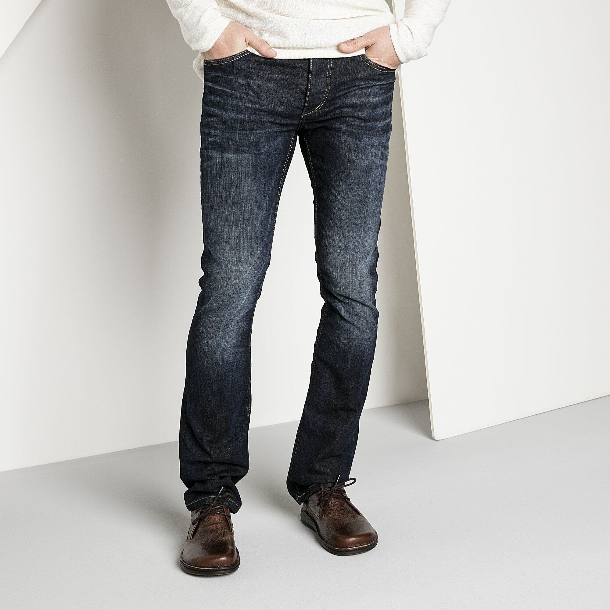 Memphis Leather Close-up with a male model