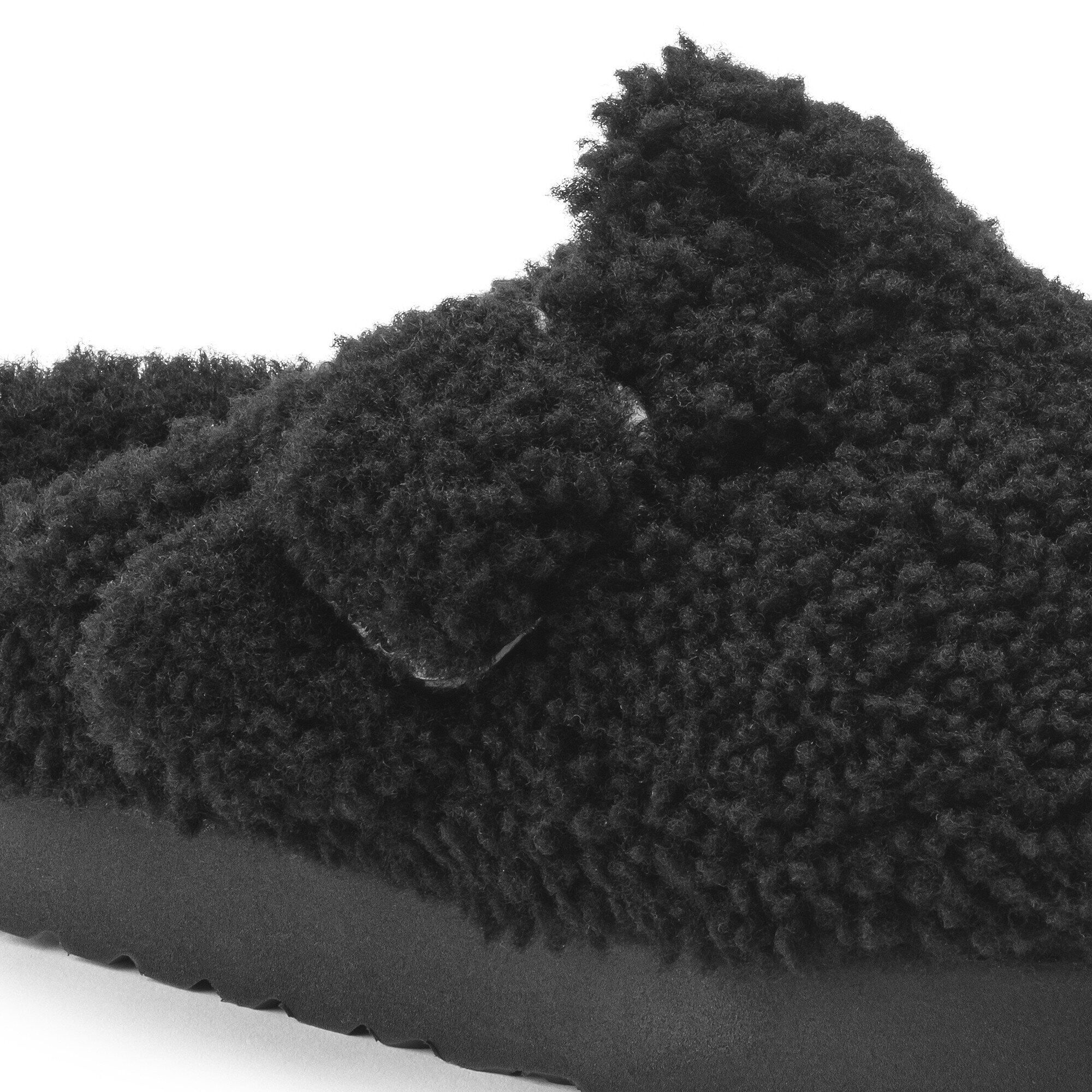 Boston Big Buckle Flex Platform Shearling in Color Teddy