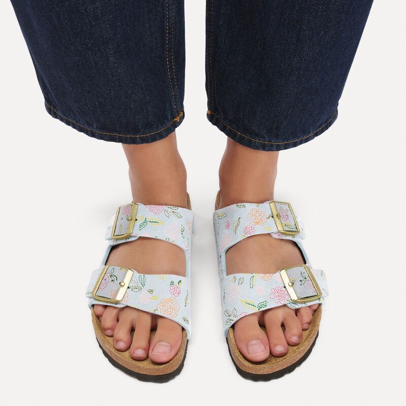 BIRKENSTOCK Arizona Suede Leather Baby Blue Flower Print Contour Sole detail