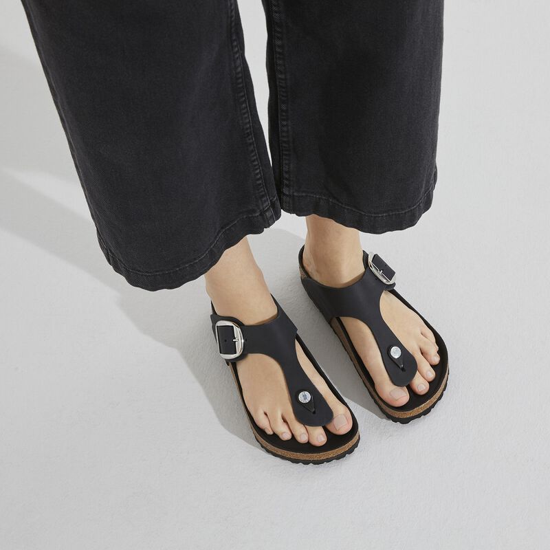 BIRKENSTOCK Gizeh Big Buckle Natural Leather Oiled Black Trail Easy detail
