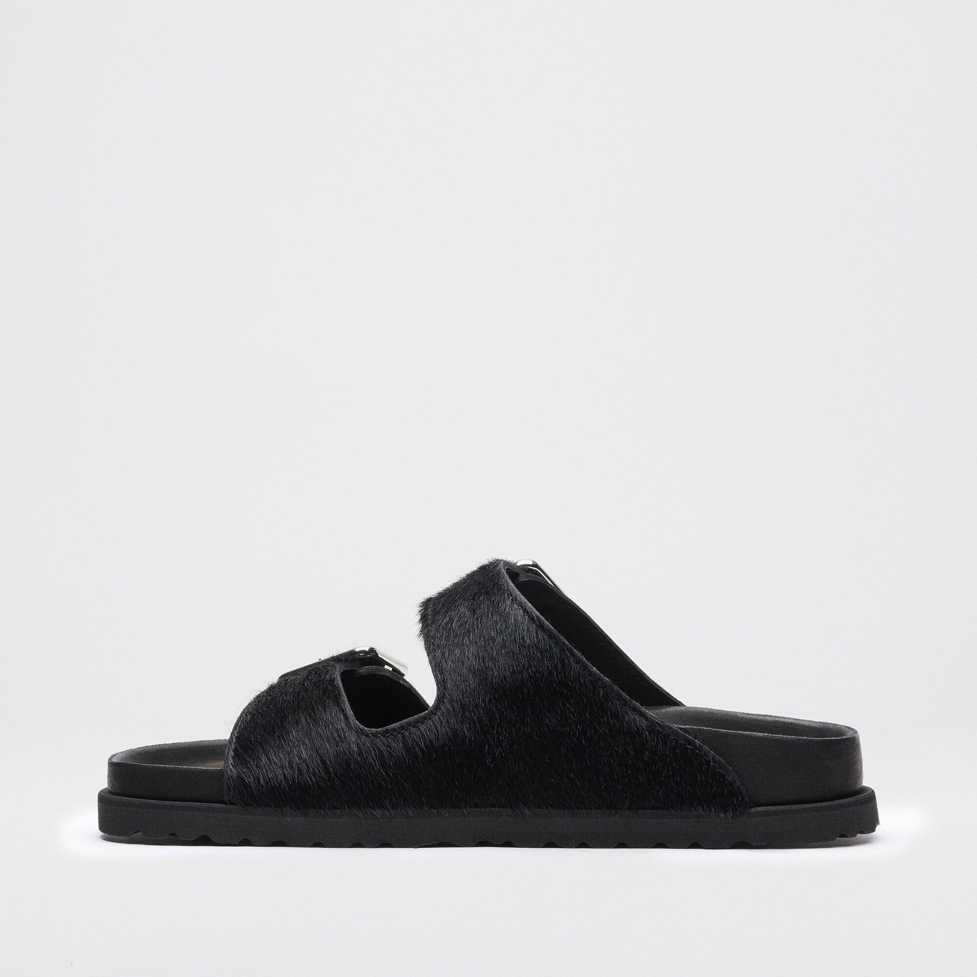 1774 Arizona Leather Close-up view showing material detail