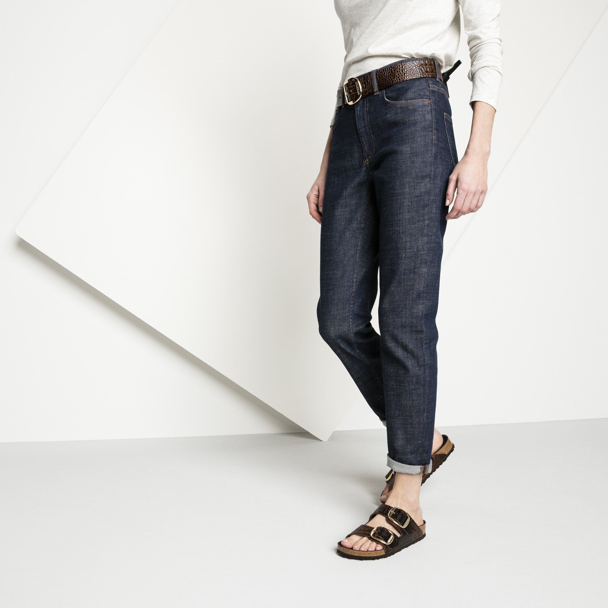 Arizona Big Buckle Embossed Leather