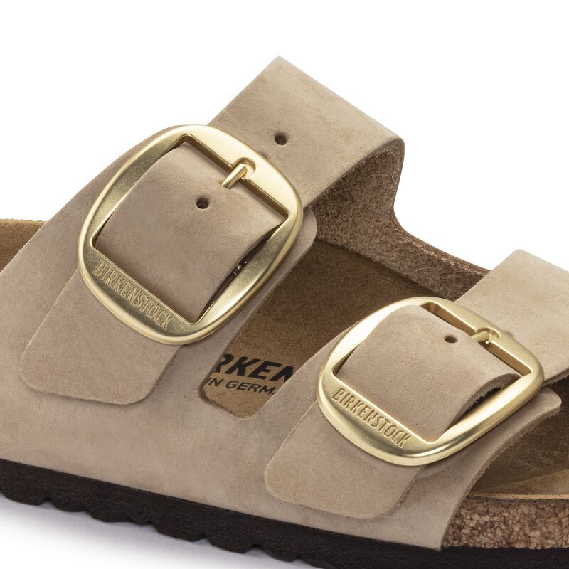 BIRKENSTOCK Arizona Big Buckle Nubuck Leather Sandcastle Easy Walk detail