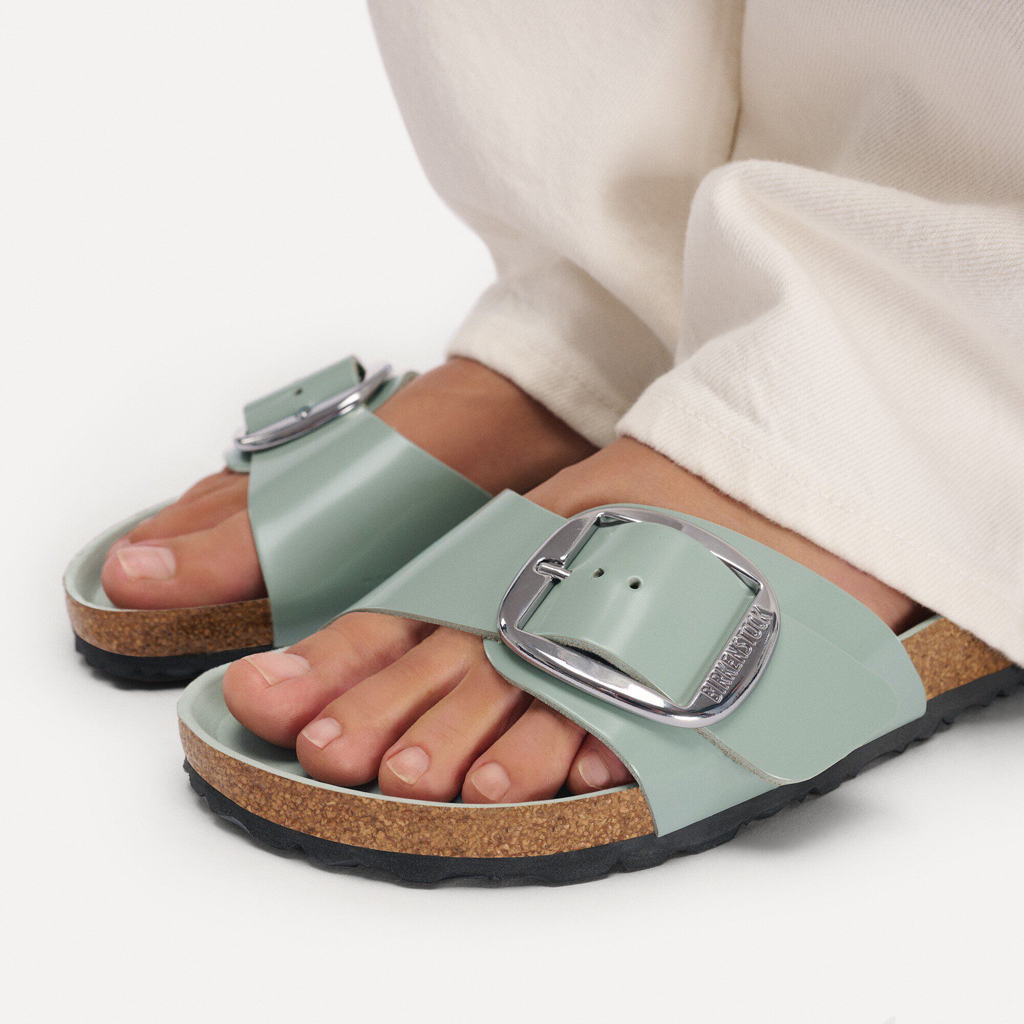 Madrid Big Buckle Natural Leather Patent