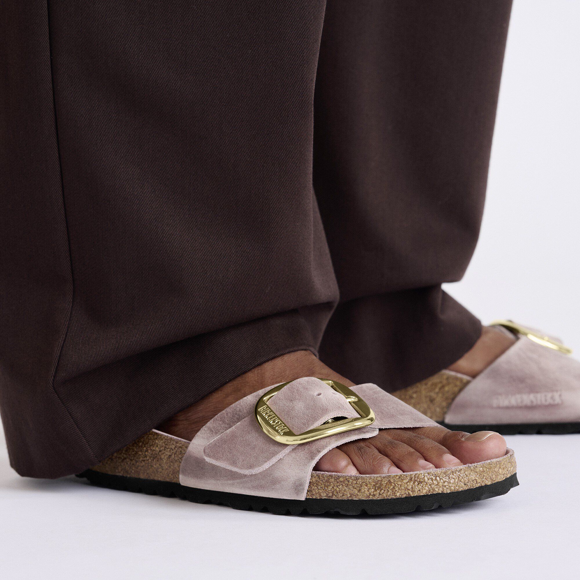 Madrid Big Buckle Oiled Leather in Color Lavender