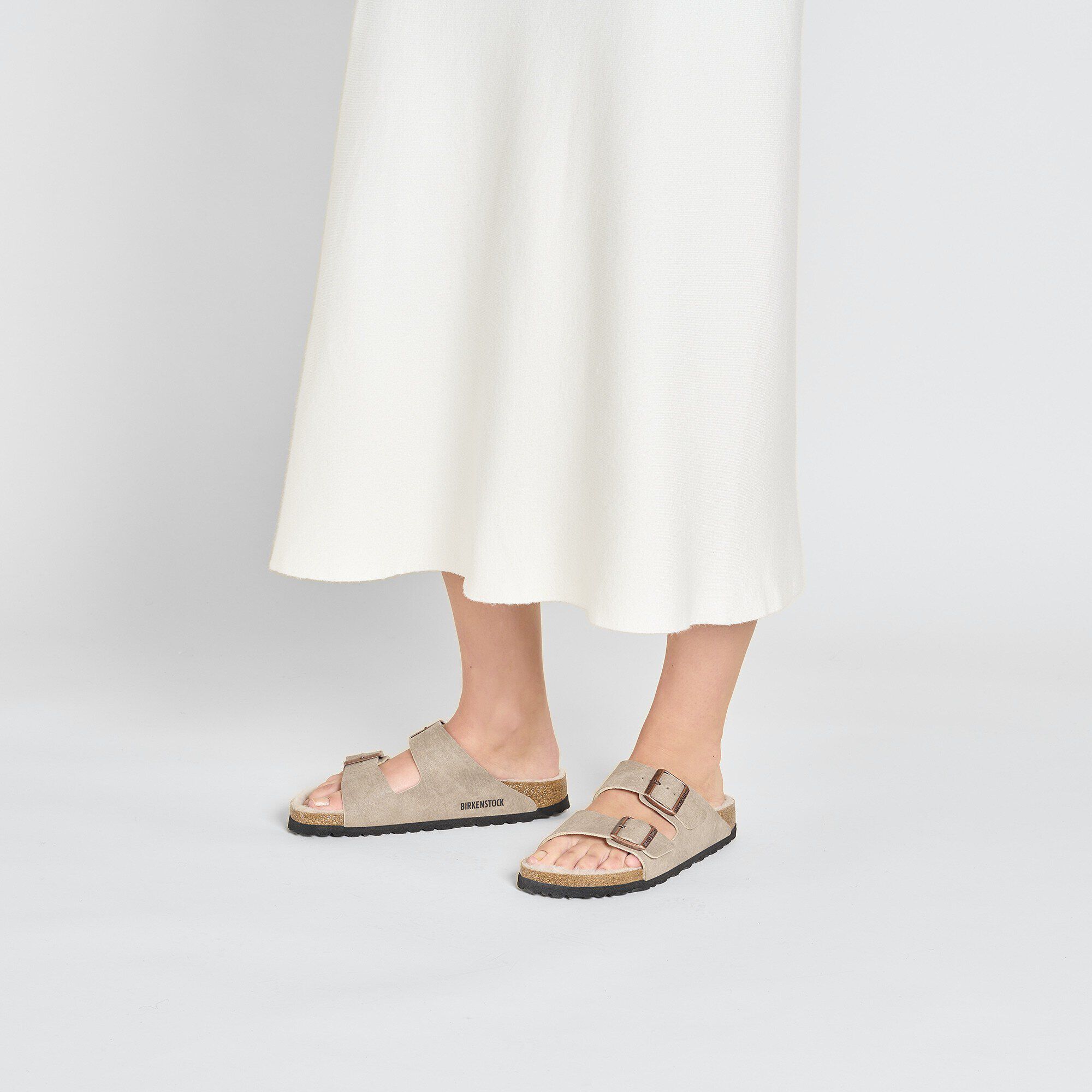 【BIRKENSTOCK】Arizona Shearling ボア☆Taupe ARIZONA SHEARLING SUEDE TAUPE N | JB Evans Fashions & Footwear