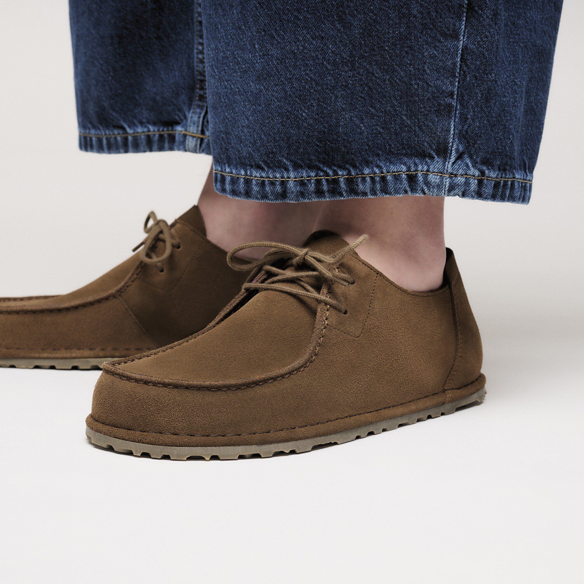 Utti Lace Suede Leather Close-up with a male model