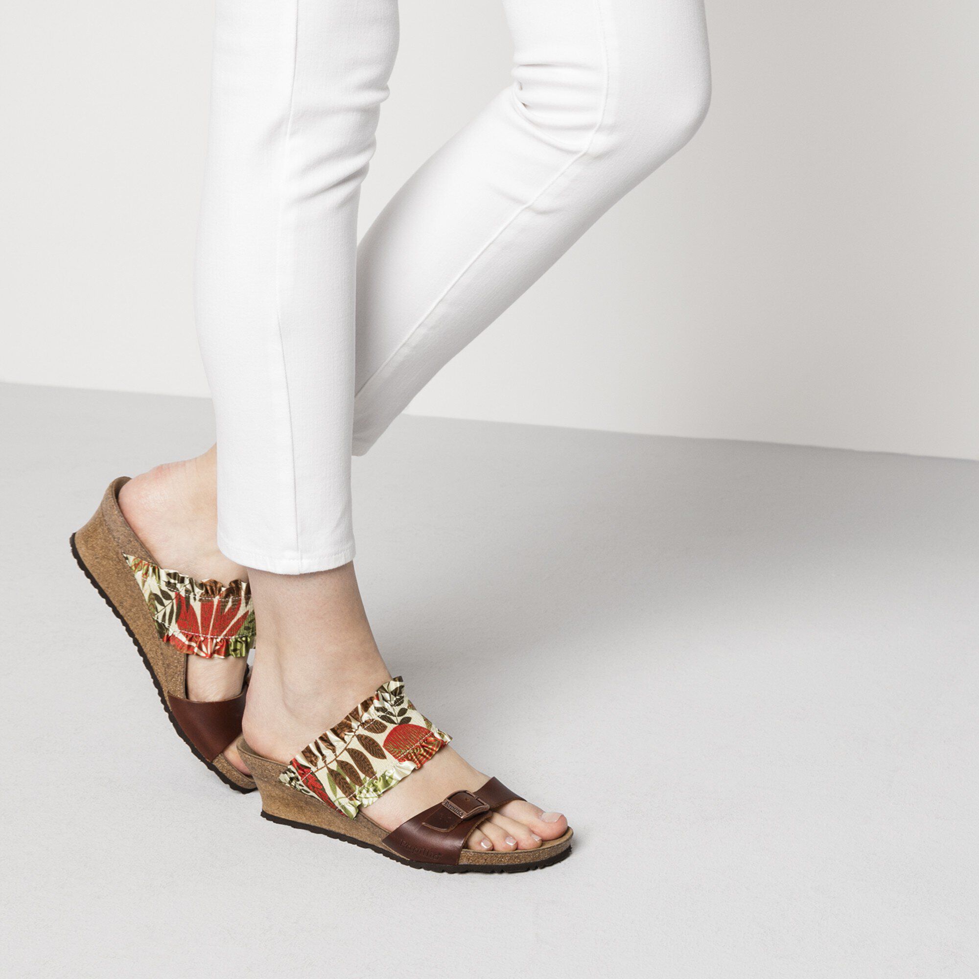 Della Stretch/Natural Leather