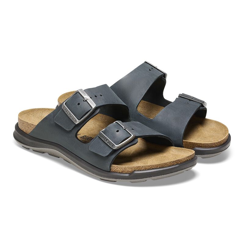 BIRKENSTOCK Arizona Crosstown Women Oiled Leather Black Easy Walk detail