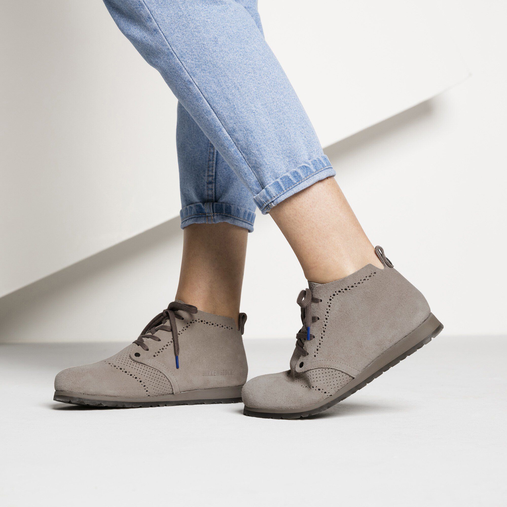 Dundee Plus Women Suede Leather