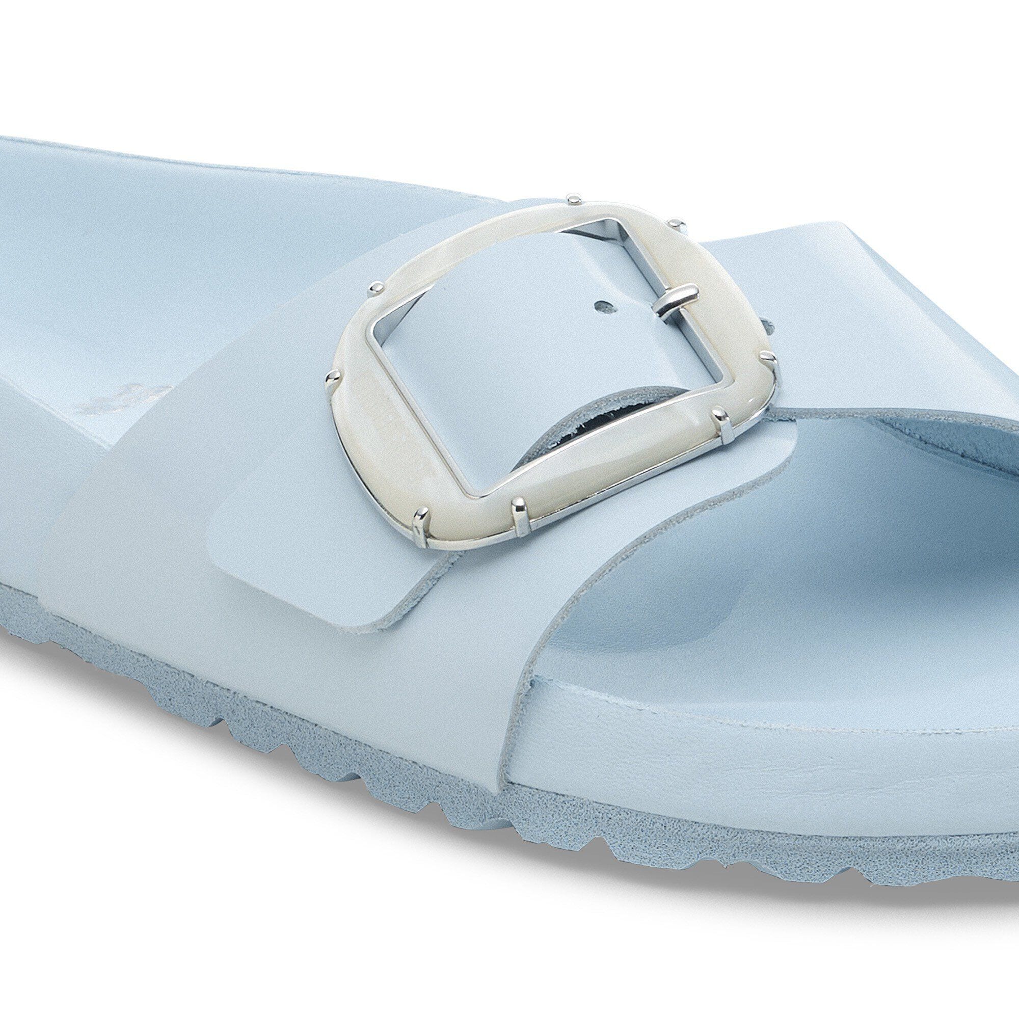 Madrid Big Buckle Pearl Natural Leather Patent