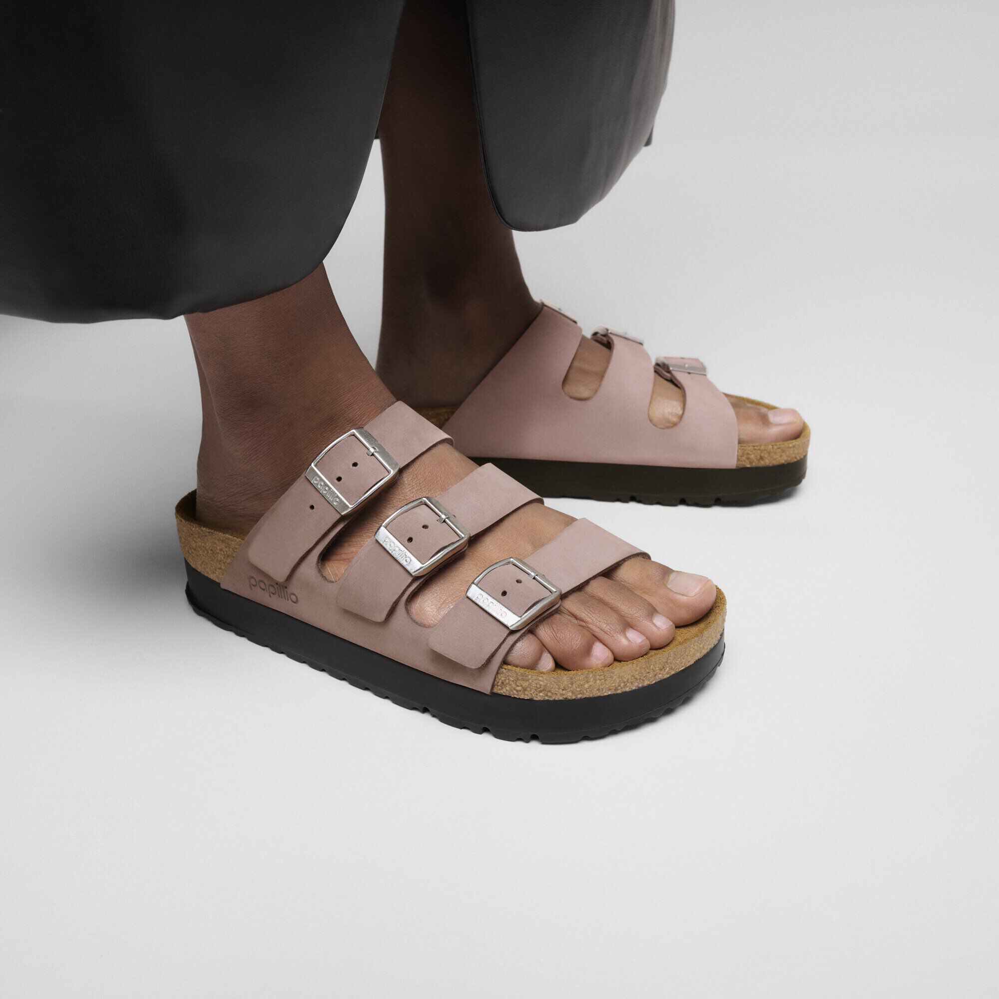 Florida Flex Platform Nubuck Leather Close-up with a female model