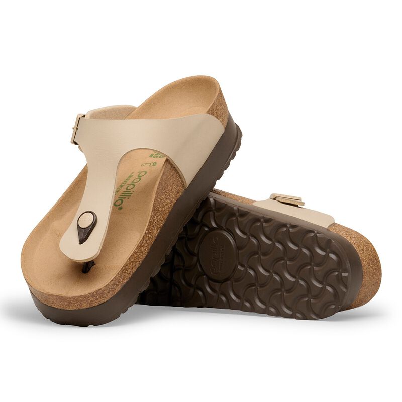 BIRKENSTOCK Gizeh Flex Platform Birko-Flor Sandcastle Soft Footbed detail