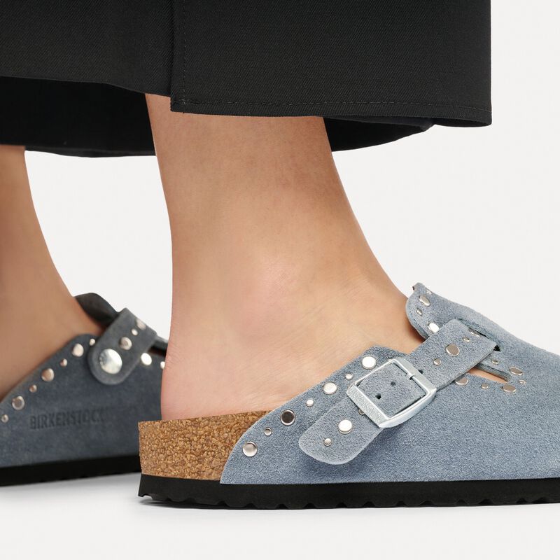 BIRKENSTOCK Boston Rivet Suede Leather Stone Blue Soft Footbed detail