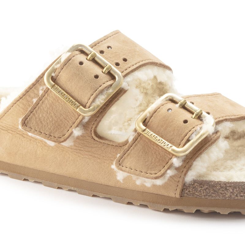 BIRKENSTOCK Arizona Bold Shearling Natural Leather Cognac Walk Edit detail