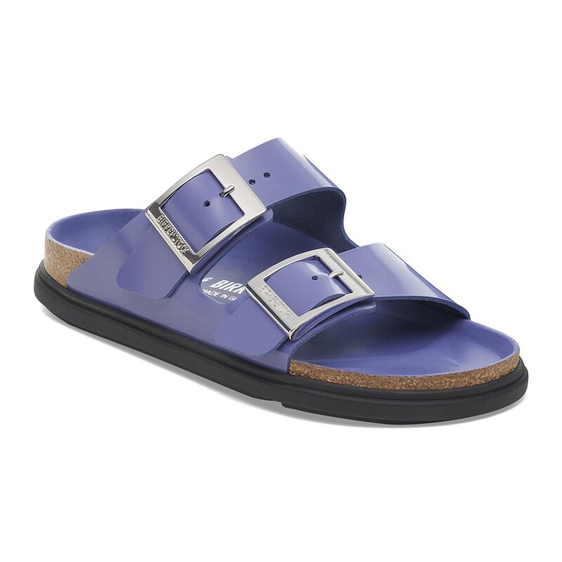 BIRKENSTOCK Arizona Droplet Buckle Natural Leather Patent High Shine Oyster Soft Footbed detail