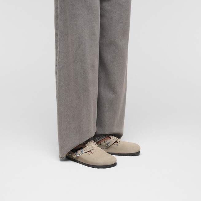 Boston Rivets Suede Leather