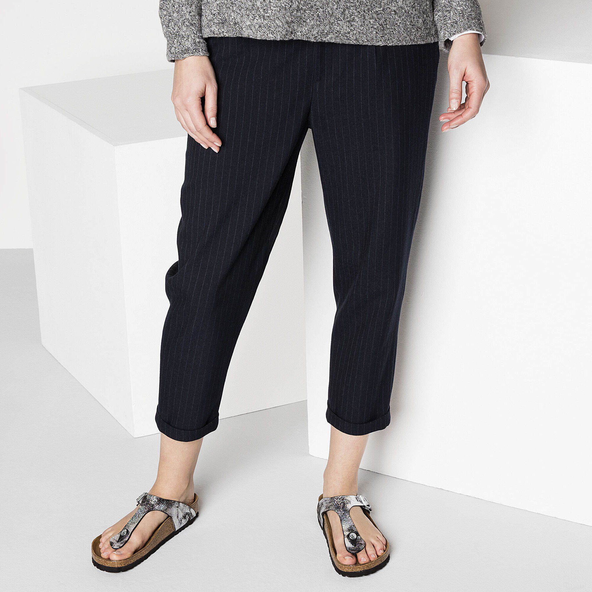 Gizeh Birko-Flor with a female model