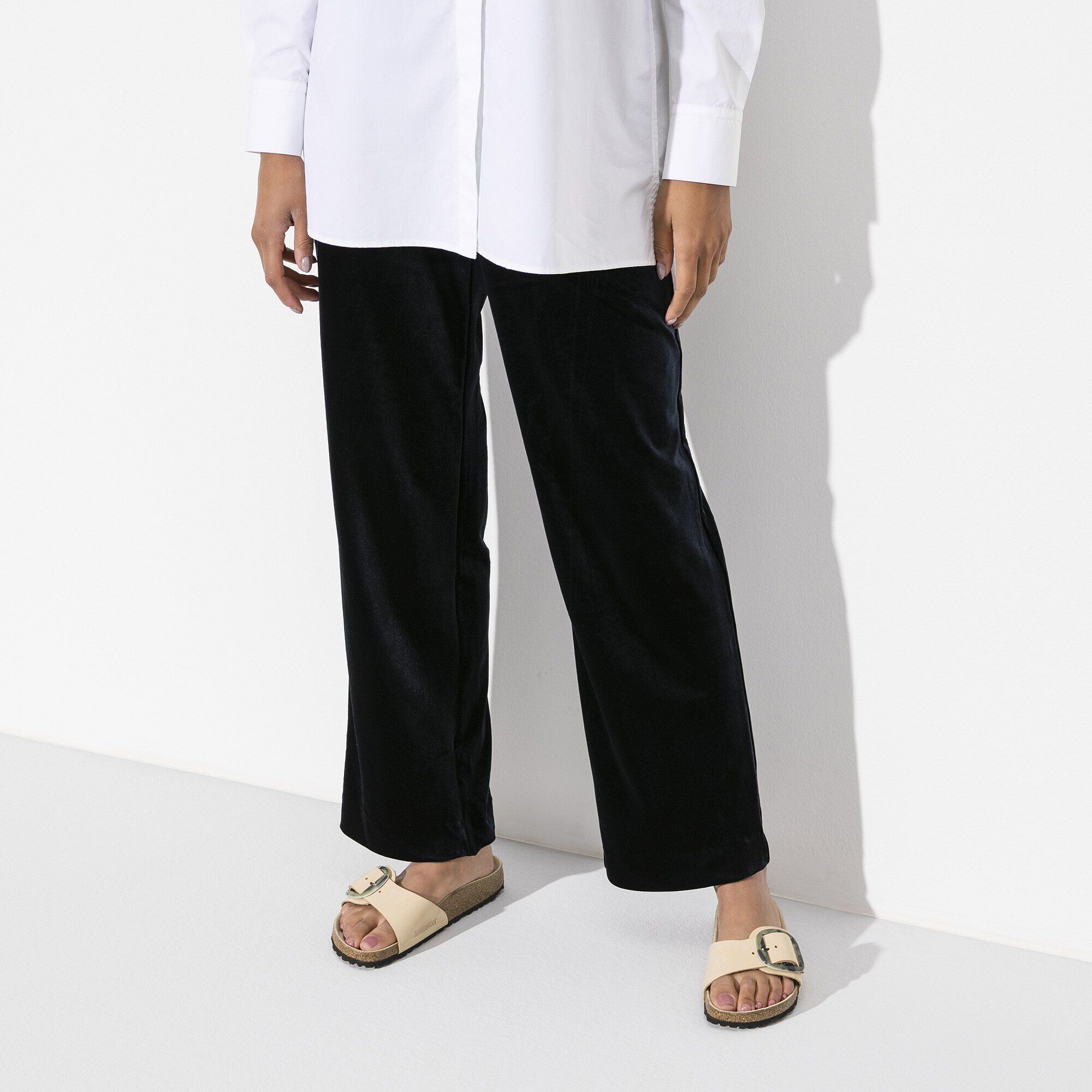 Madrid Big Buckle Nubuck Leather