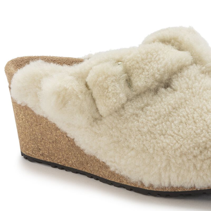 BIRKENSTOCK Fanny Teddy Fur Teddy Eggshell Soft Footbed detail
